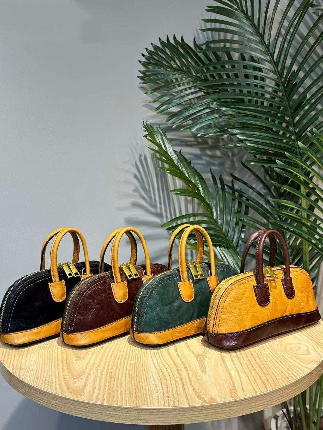 Vintage Mini Leather Bowling Bag for Women - Stylish & Durable Handbag for Casual Outings, Travel & Everyday Use