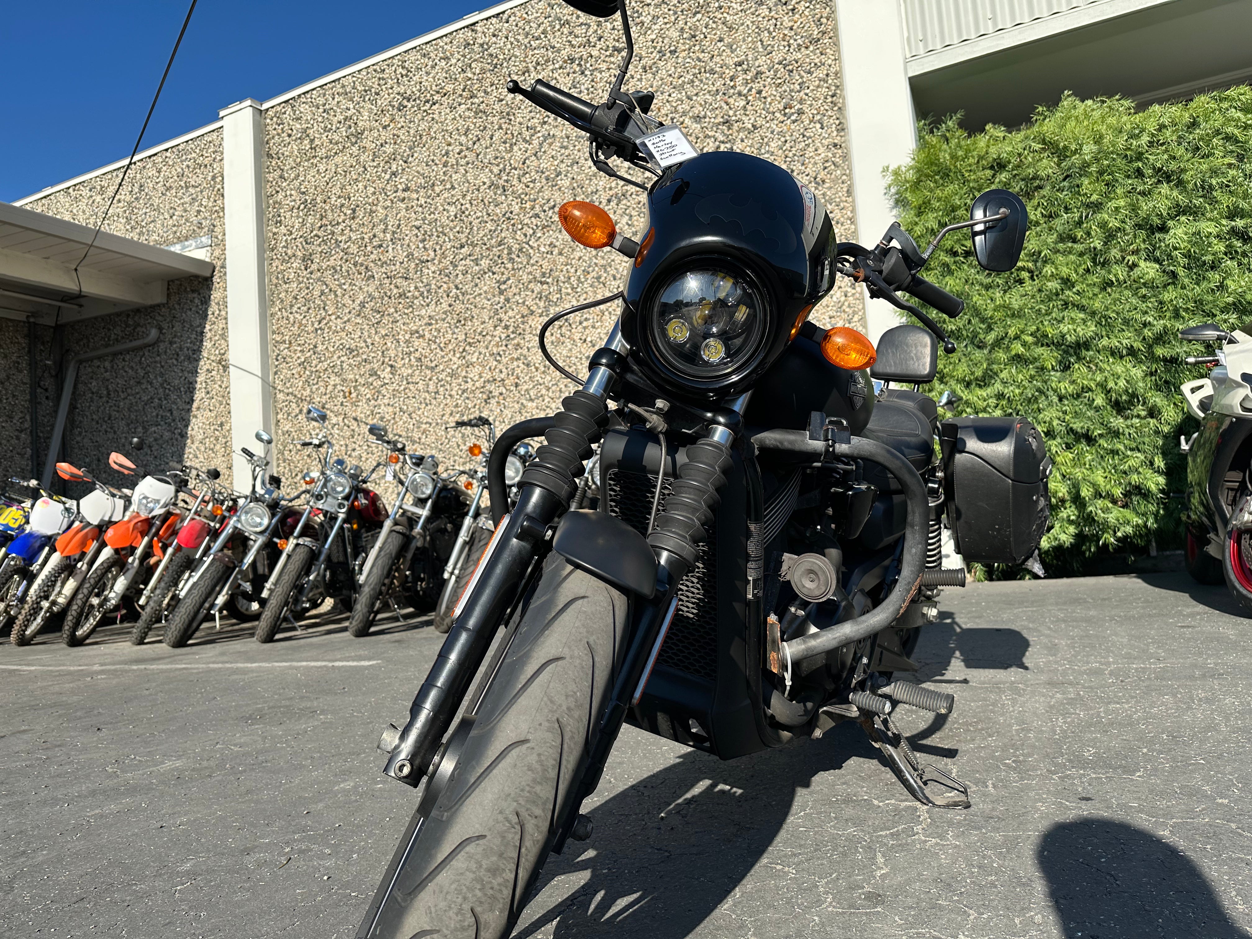 2016 Harley Davidson Street 750 XG750 Motorcycle - Custom Project Bike for Restoration & DIY Builds - Perfect for Cruiser Enthusiasts & Garage Workshops