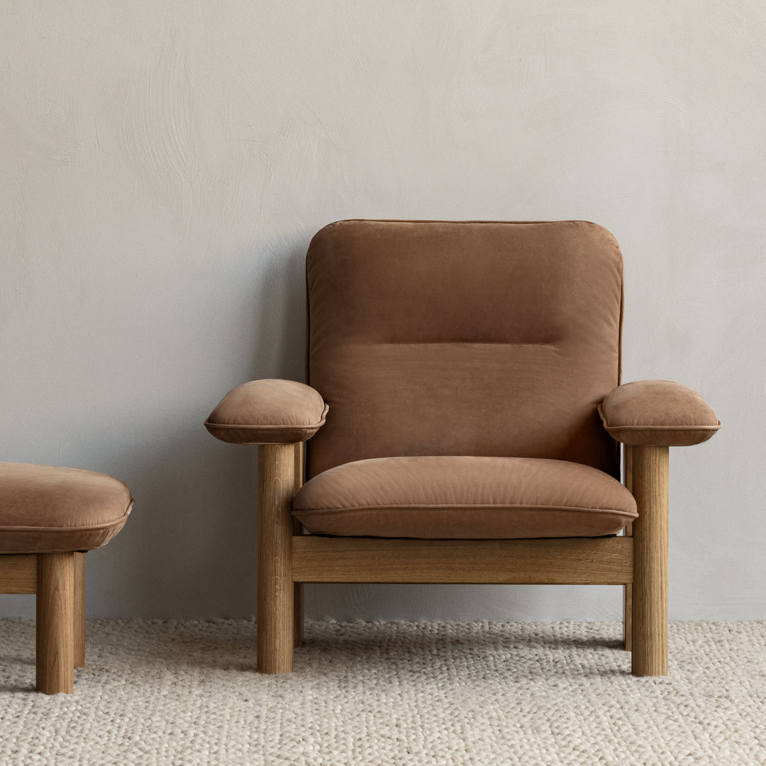Brasilia Lounge Chair - Mid-Century Modern Accent Chair for Living Room, Bedroom & Office - Comfortable Upholstered Armchair with Wooden Legs