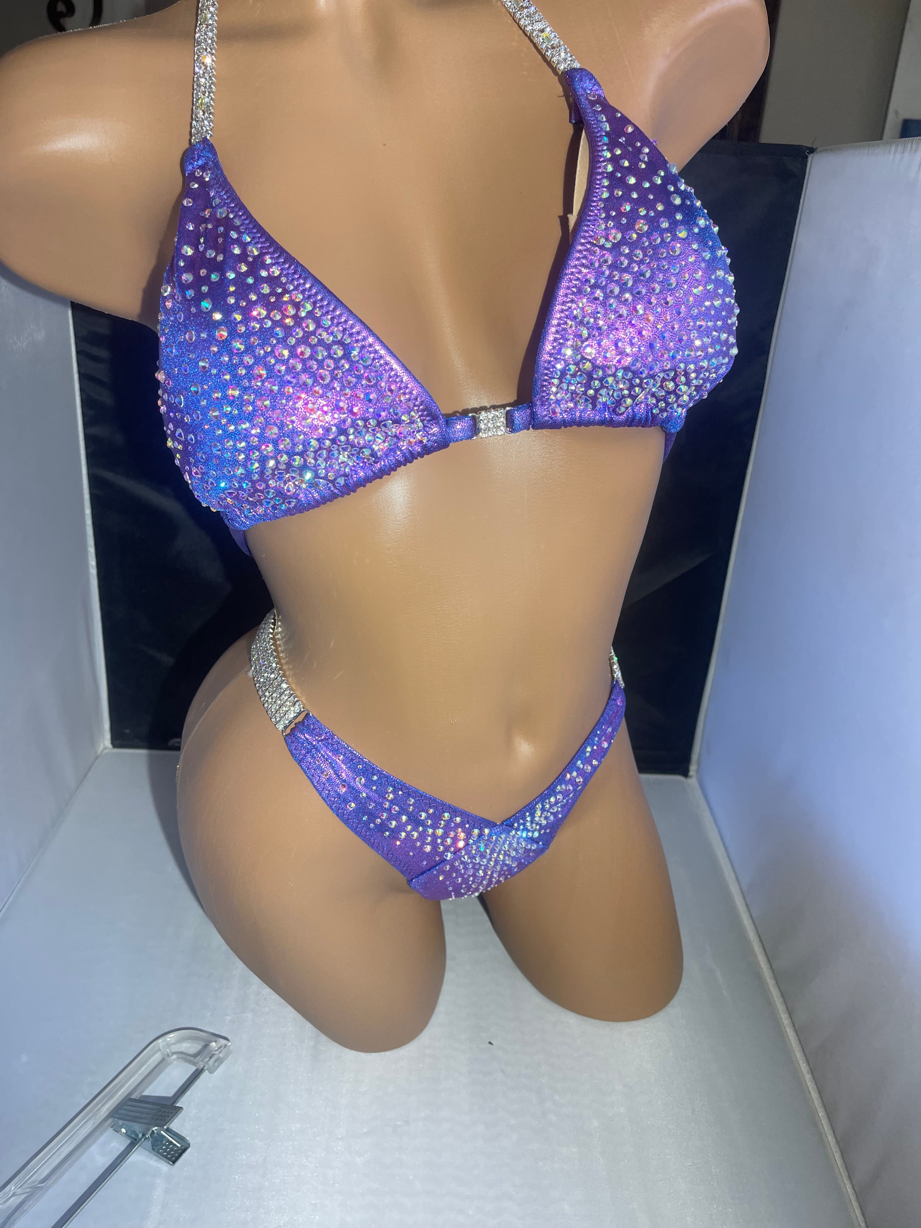 AP77 Stunning Purple & Pink Sheen Physique Competition Posing Suit - Perfect for Bodybuilding Shows, Fitness Contests & Stage Performances