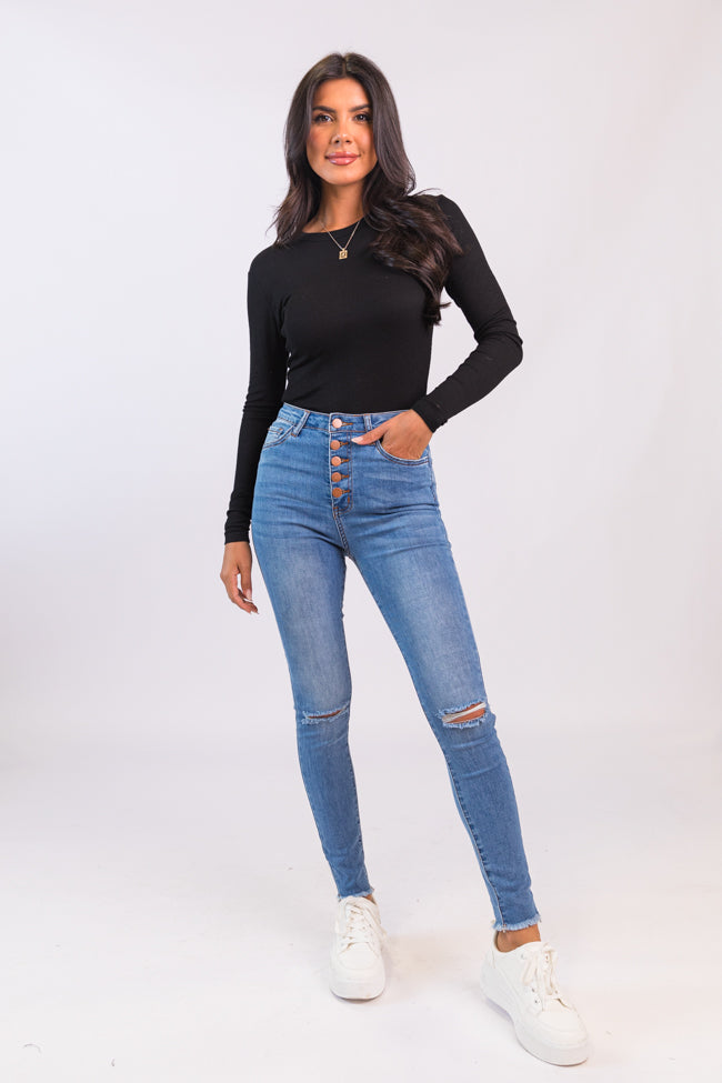 Chelsie Light Wash Distressed Knee Ripped Jeans for Women - High Waist Slim Fit Denim Pants - Casual Streetwear for Everyday Wear & Outfits