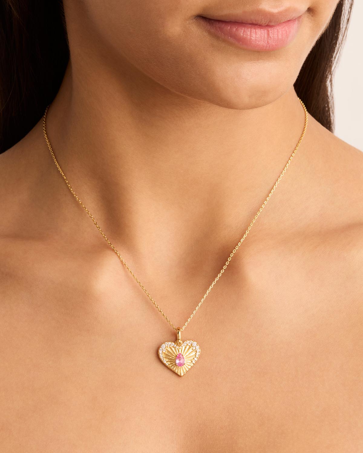 18K Gold Vermeil Heart Link Pendant Necklace - Elegant Jewelry Gift for Women - Perfect for Valentine's Day, Anniversary & Romantic Occasions