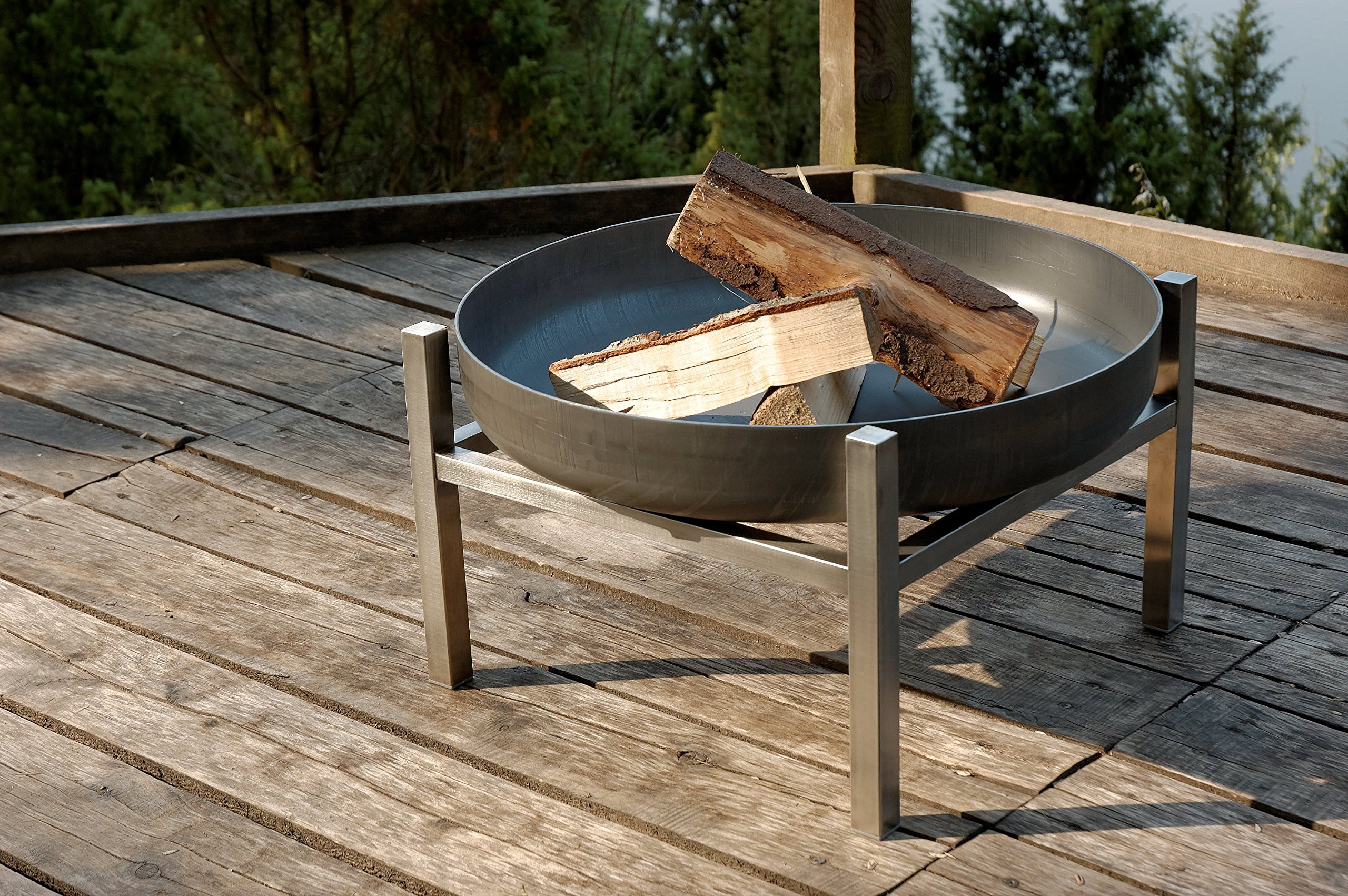 Curonian Parnidis Solid Steel Tall Fire Pit - Outdoor Camping, Backyard Bonfire, Patio Heating - Durable & Rust-Resistant