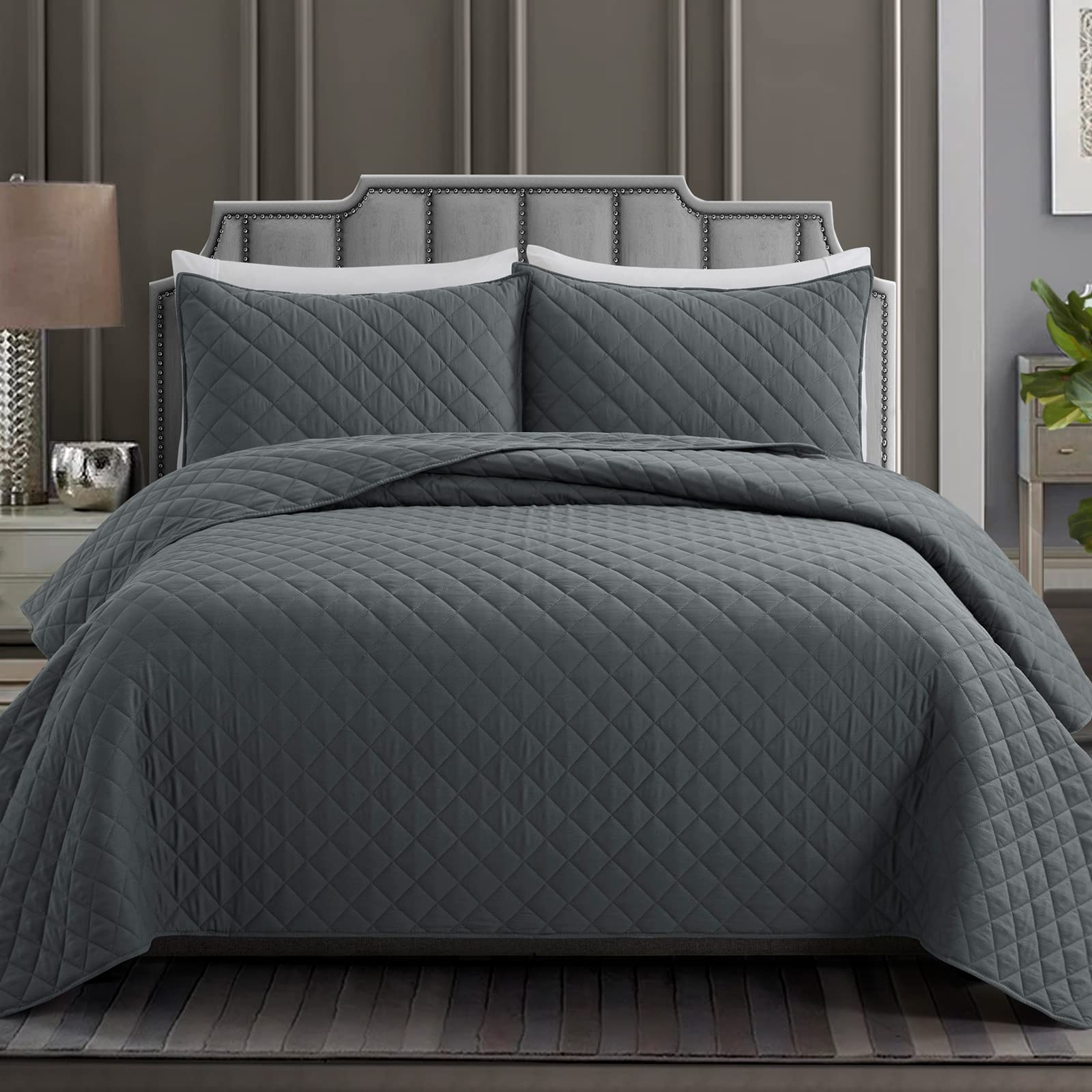 Safonory Dark Grey Quilt Full/Queen Size - Ultra Soft Lightweight Microfiber Diamond Stitched Bedspread Set - 3 Piece Gray Coverlet for Queen Bed (1 Quilt + 2 Shams) | Breathable Summer Bedding for Guest Rooms & Master Bedrooms