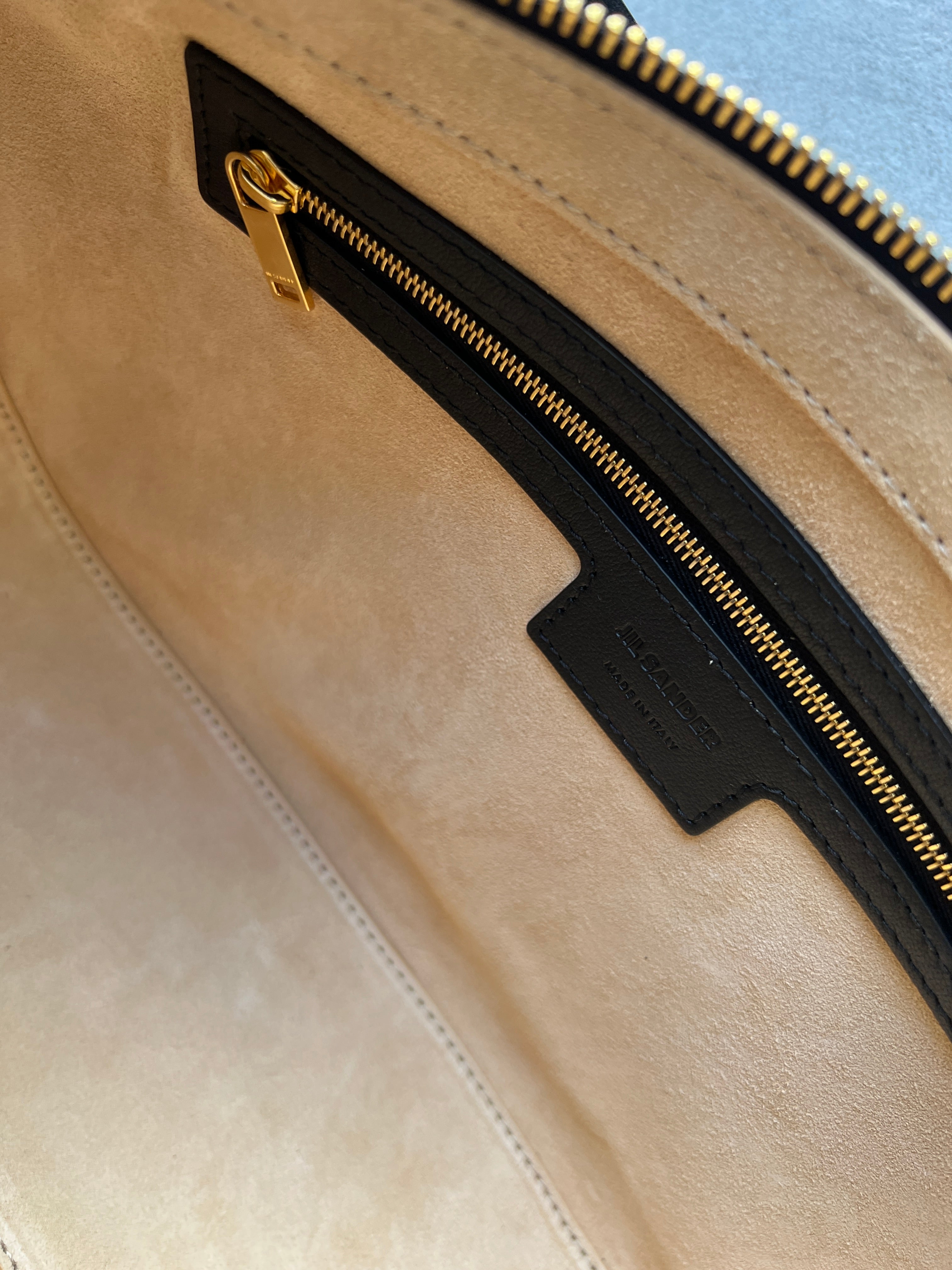 Stylish Black Knot Banana Crossbody Bag for Women - Perfect for Travel, Shopping & Everyday Use