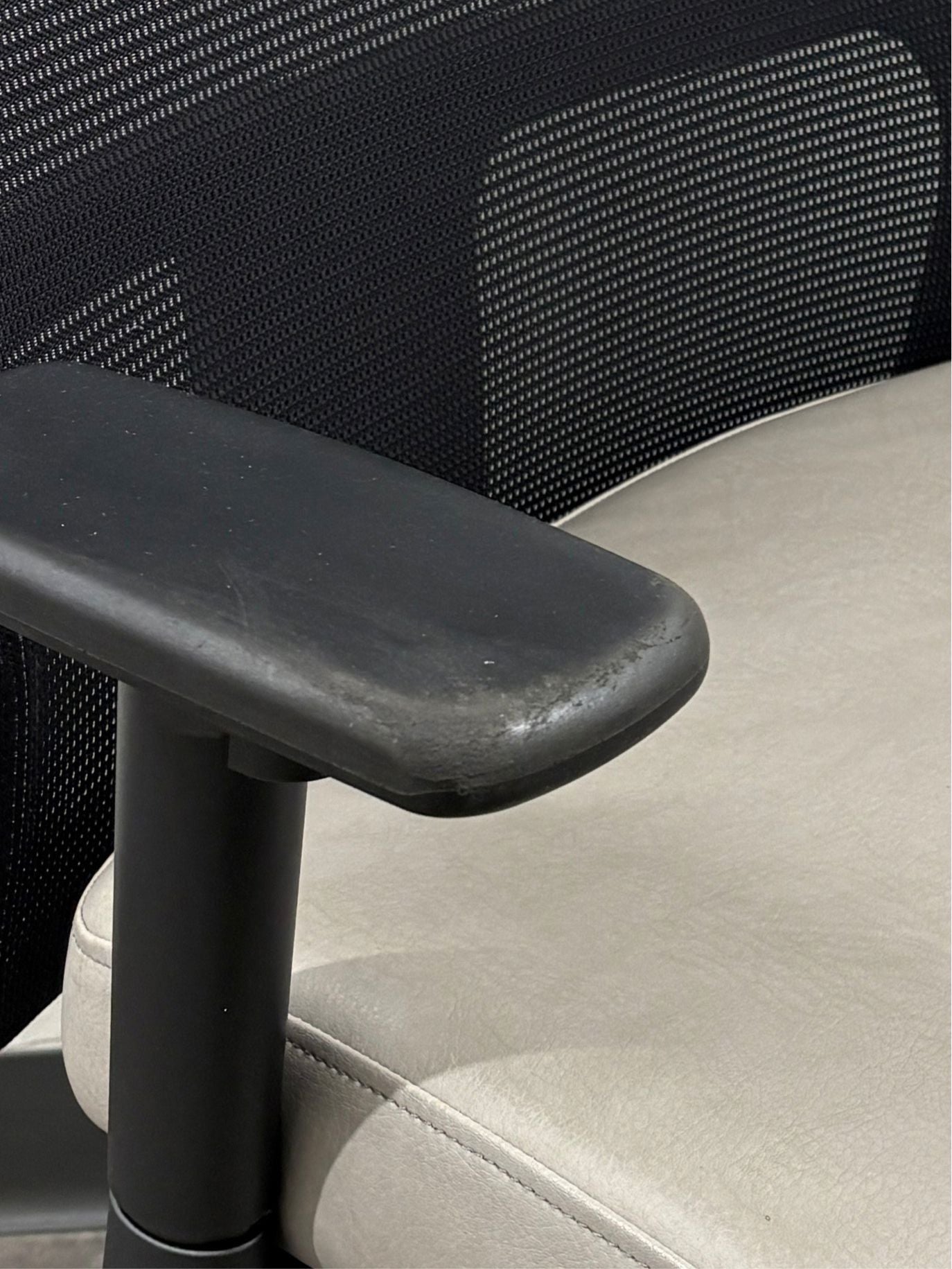 Used Hon Ignition Task Chair - Ergonomic Office Chair for Home & Workspace - Comfortable Adjustable Seat for Long Hours