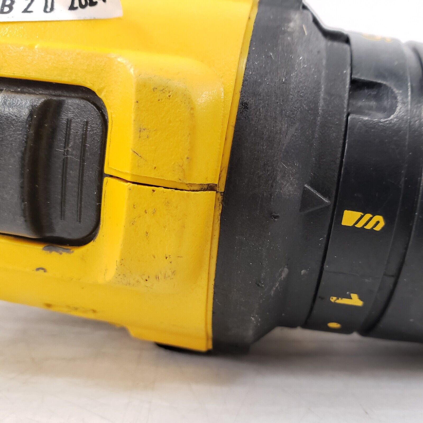 DEWALT DCD780 20V MAX Cordless Drill/Driver Kit - Powerful & Compact for Home Improvement, Woodworking, and DIY Projects