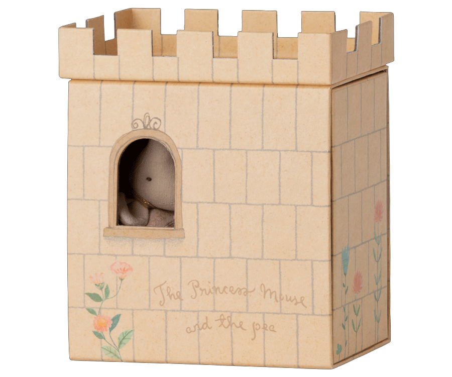 Maileg Princess on the Pea Big Sister Mouse - Adorable Collectible Doll for Kids | Perfect for Storytelling, Nursery Decor & Gift Giving