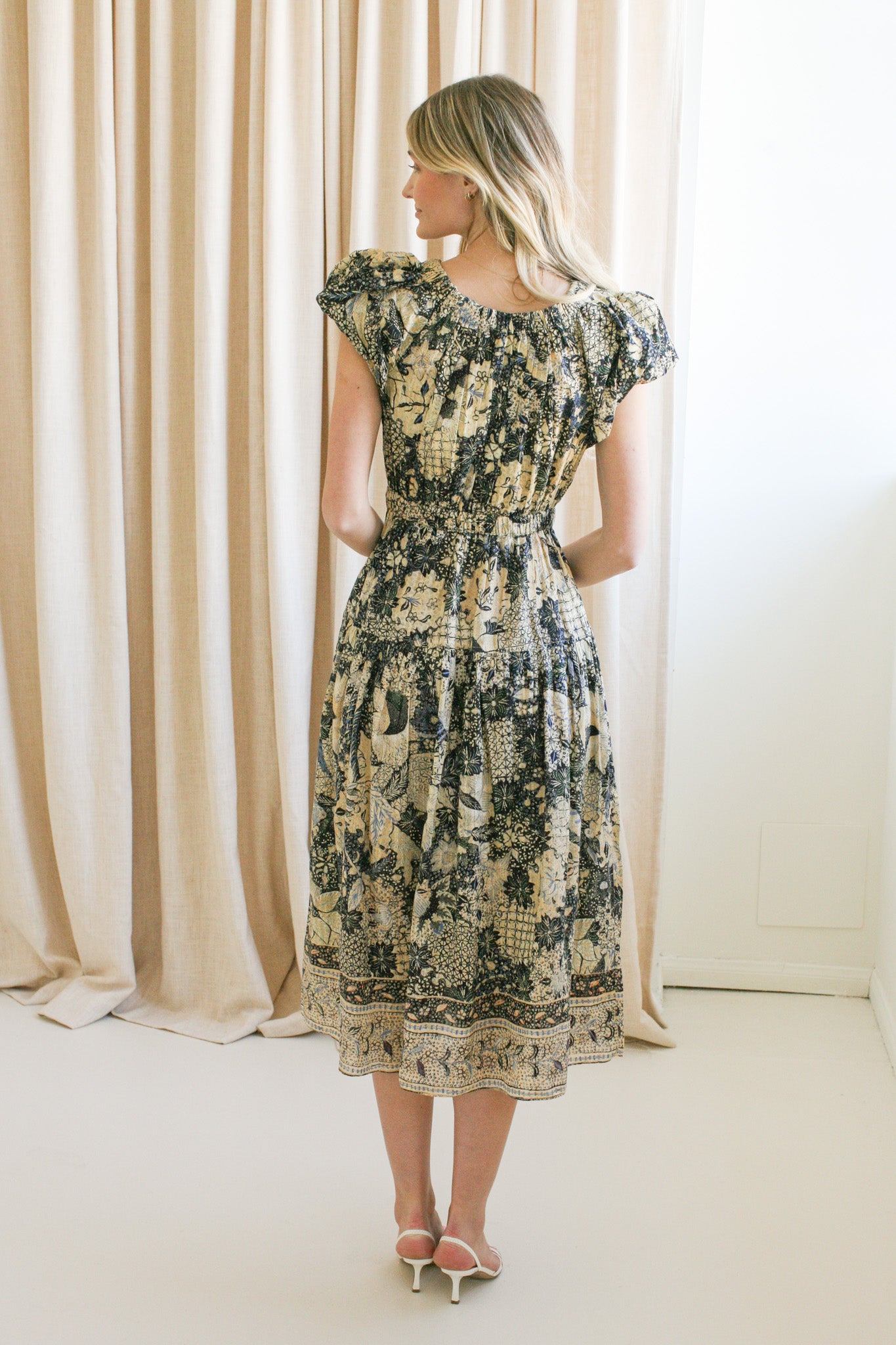 Ulla Johnson Abigail Dress - Floral Print Maxi Dress for Women | Elegant Summer & Wedding Guest Dress | Perfect for Beach Vacations & Special Occasions