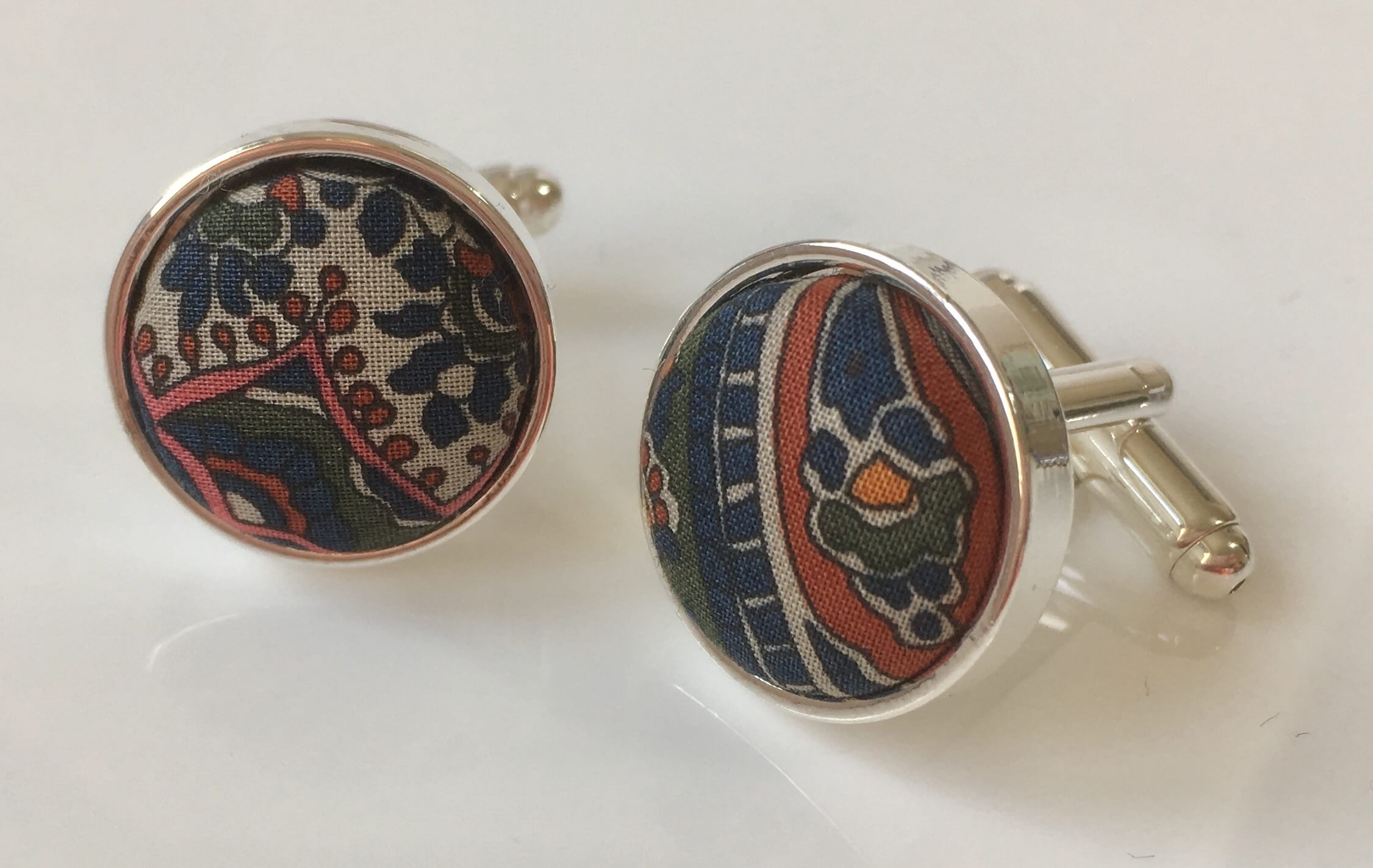 Elegant Paisley Fabric Cufflinks for Men - Classic Dress Shirt Accessories for Weddings, Business & Formal Events