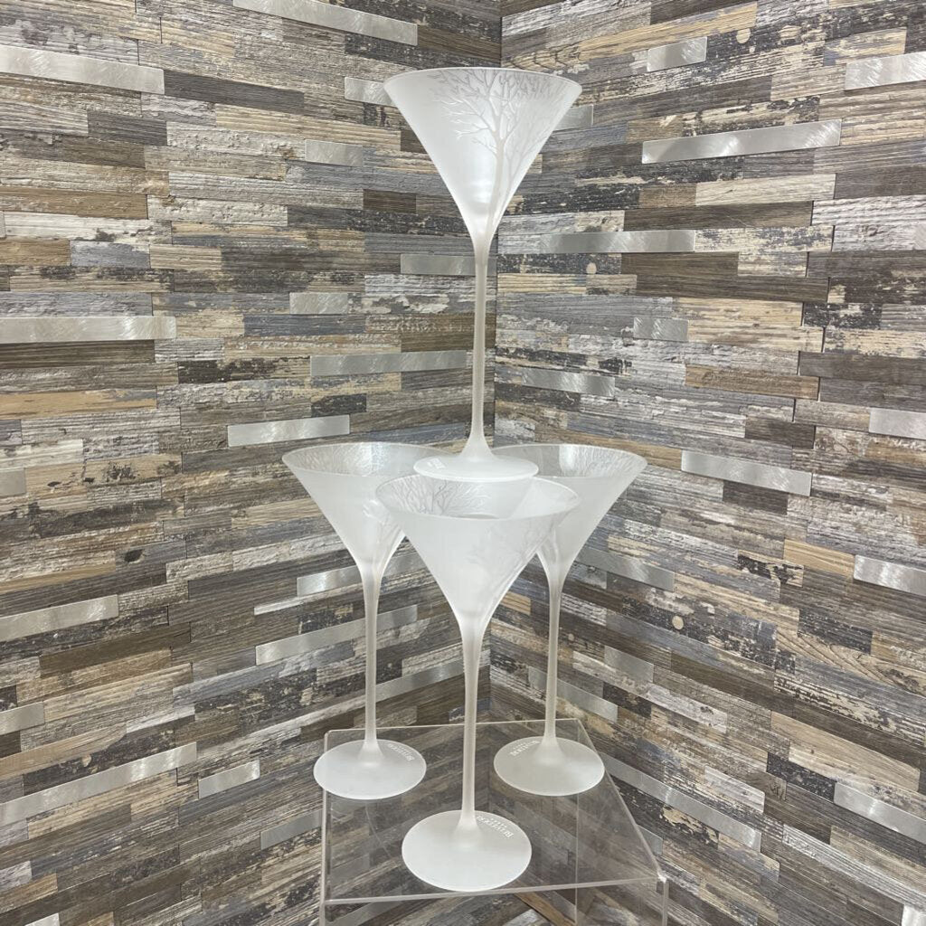 4-Piece Frosted Belvedere Vodka Martini Glass Set - Elegant 4.75
