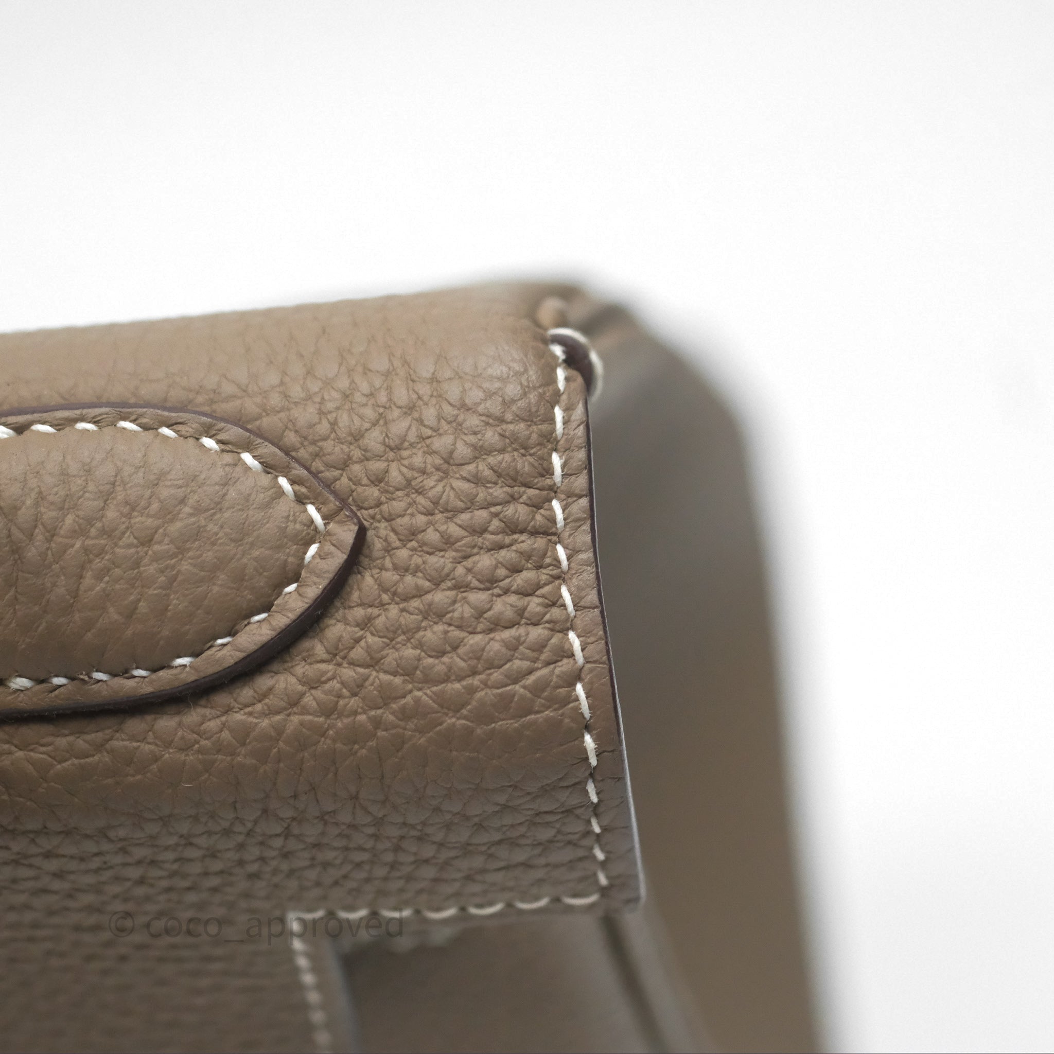 Authentic Hermès Retourne Kelly 25 Bag in Etoupe Togo Leather with Gold Hardware - Luxury Handbag for Women | Perfect for Work, Travel & Special Occasions