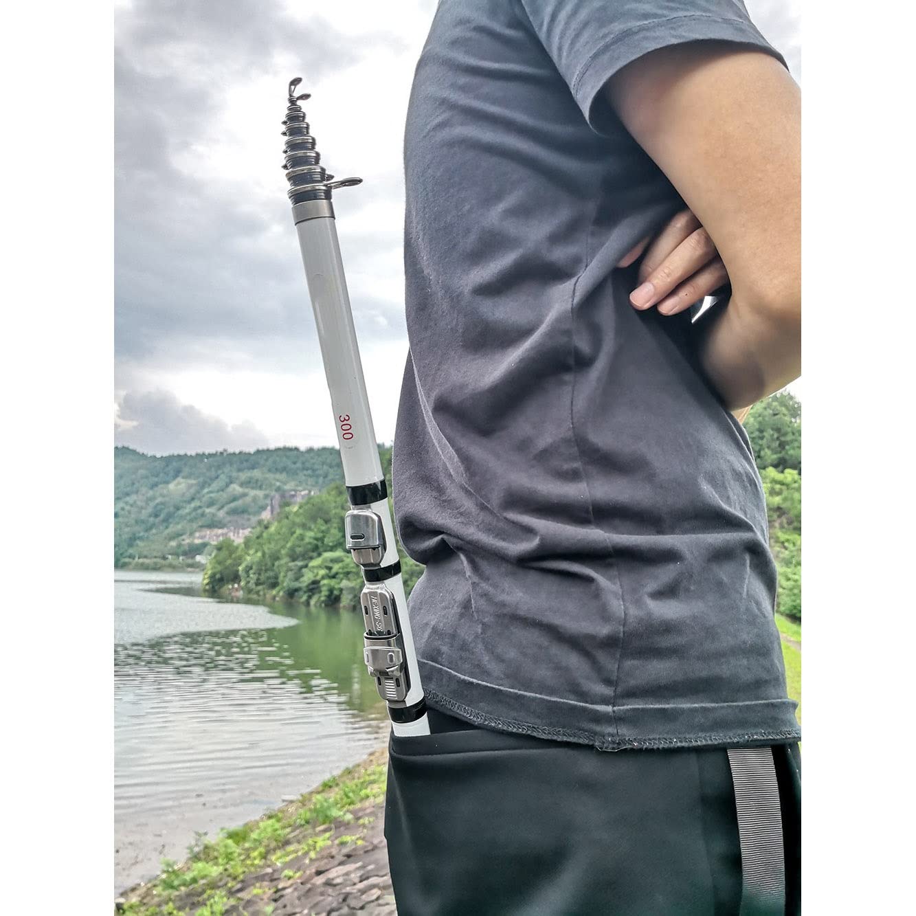 Carbon Fiber Telescopic Fishing Rod 1.5m-3.0m with Ceramic Guide Rings - Portable Travel Fishing Pole for Saltwater & Freshwater - Ideal for Rock Fishing, Beach Casting, and Backpacking Adventures