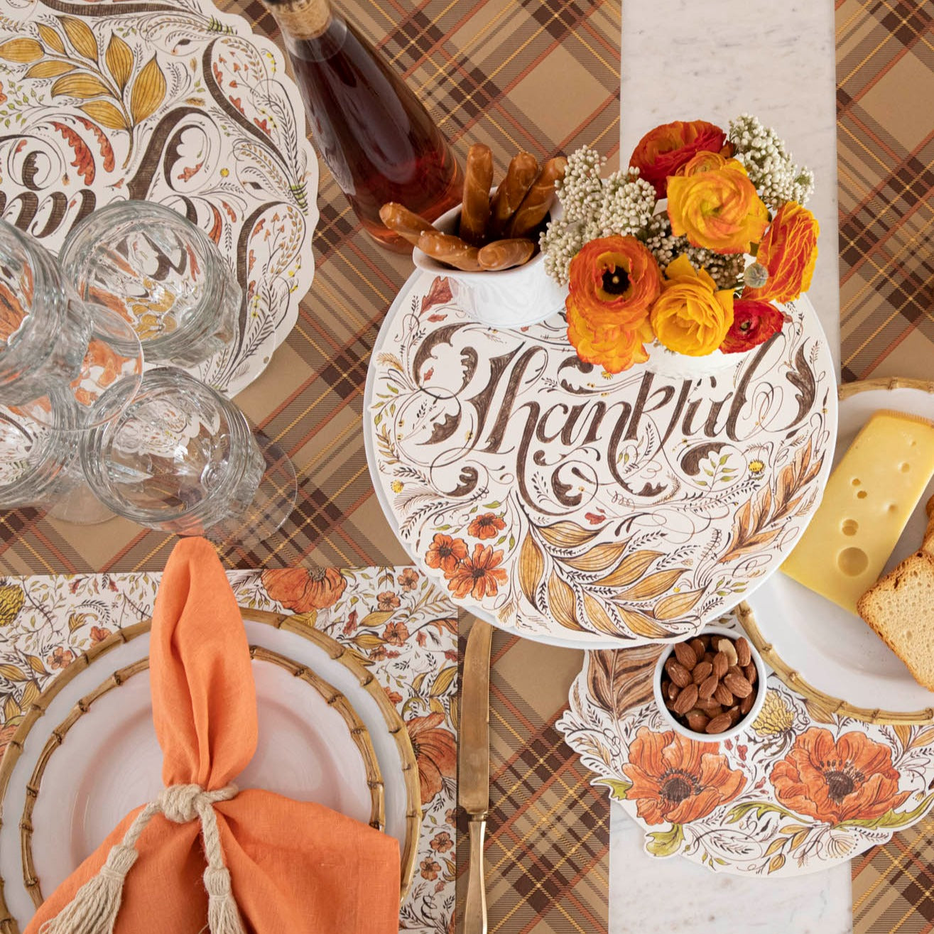 Stylish Autumn Plaid Table Runner - Perfect for Fall Dining Decor, Thanksgiving, and Seasonal Home Styling