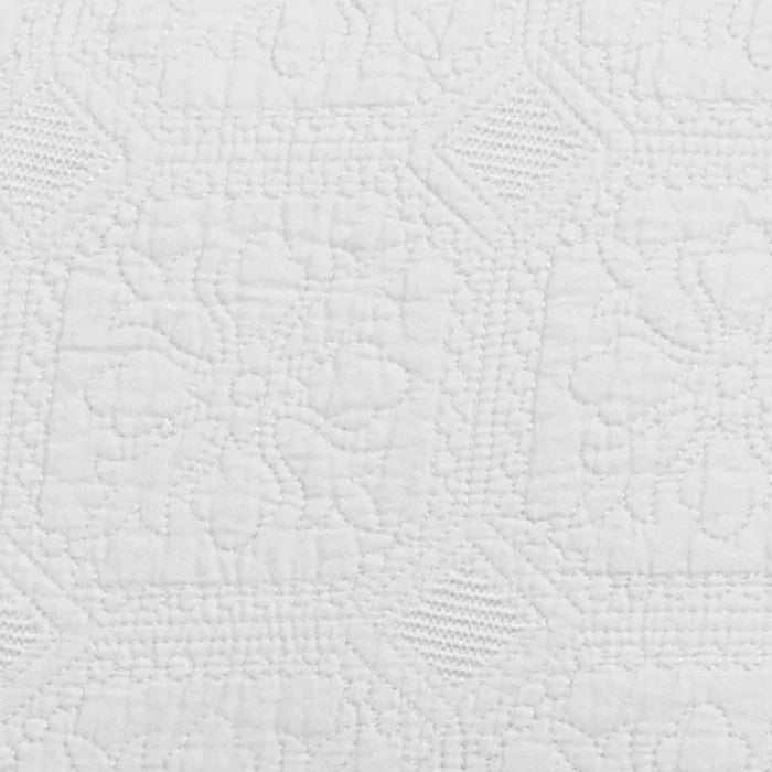 Corrington Cotton Reversible Floral Embroidered Geometric Quilt Set - Queen Size Bedding with Matching Pillow Shams - Perfect for Master Bedroom, Guest Room & Cozy Home Decor