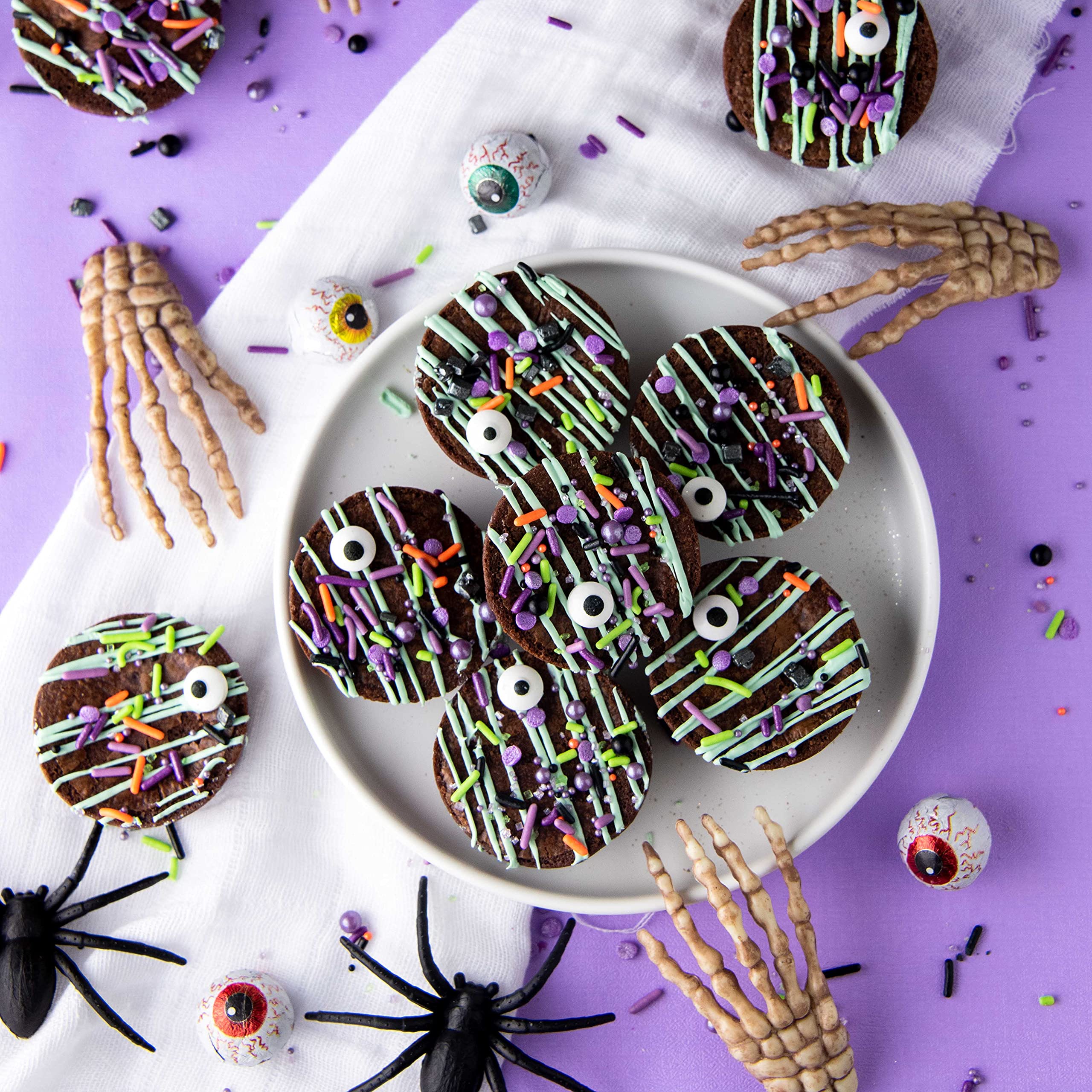 Sweets Indeed Bulk Candy Eyeballs - 300 Edible Eyes for Halloween, Cake Decorations, Baking, Ice Cream & Cookies - Fun Cupcake Toppers (4.23 oz) - Perfect for Parties, Spooky Treats & DIY Desserts