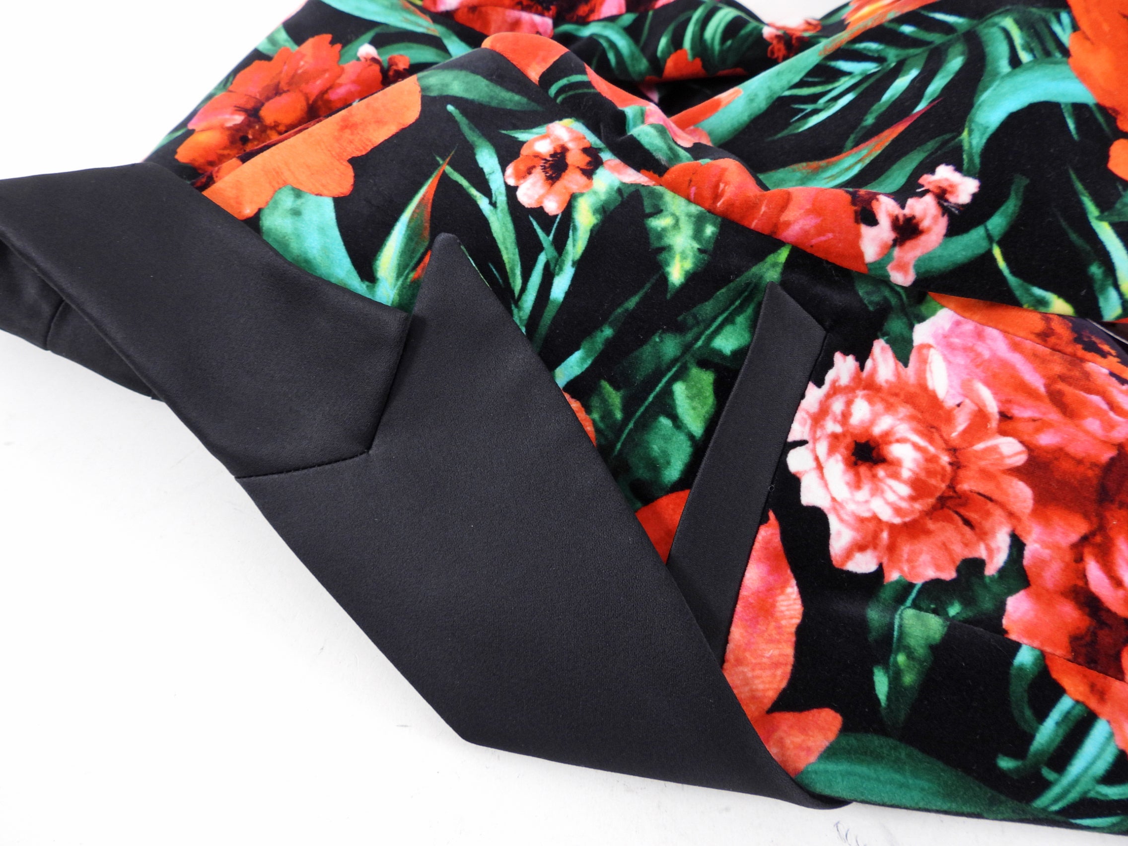 Balmain Red & Orange Floral Velvet Blazer for Women - Size FR42 / US 8 - Luxury Velvet Jacket for Parties, Weddings & Evening Events
