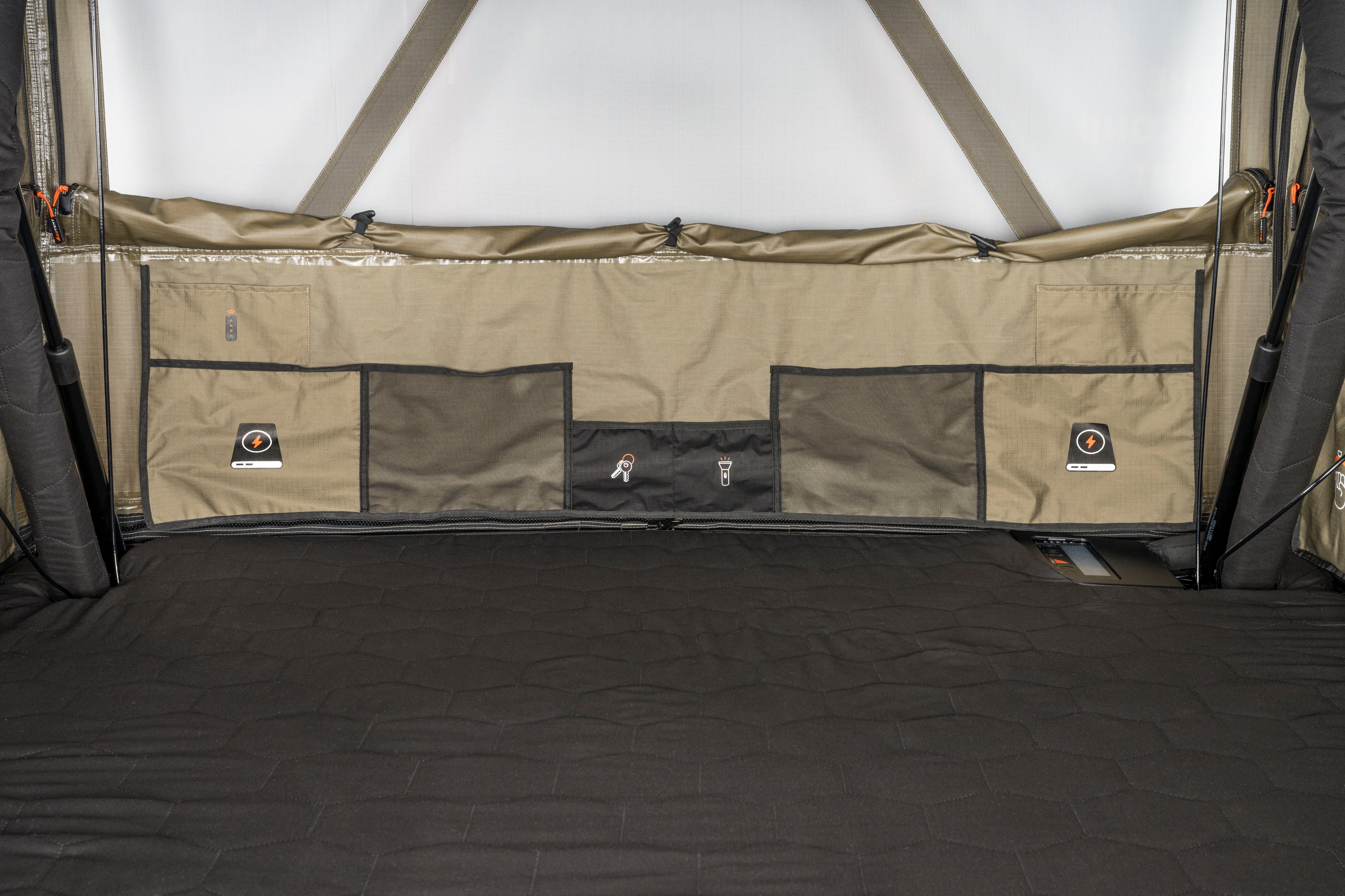 Apex RT P 1600 Hard Shell Roof Top Tent for Camping | Lightweight & Waterproof Rooftop Tent for SUV, Truck, or Van | Perfect for Outdoor Adventures & Overlanding