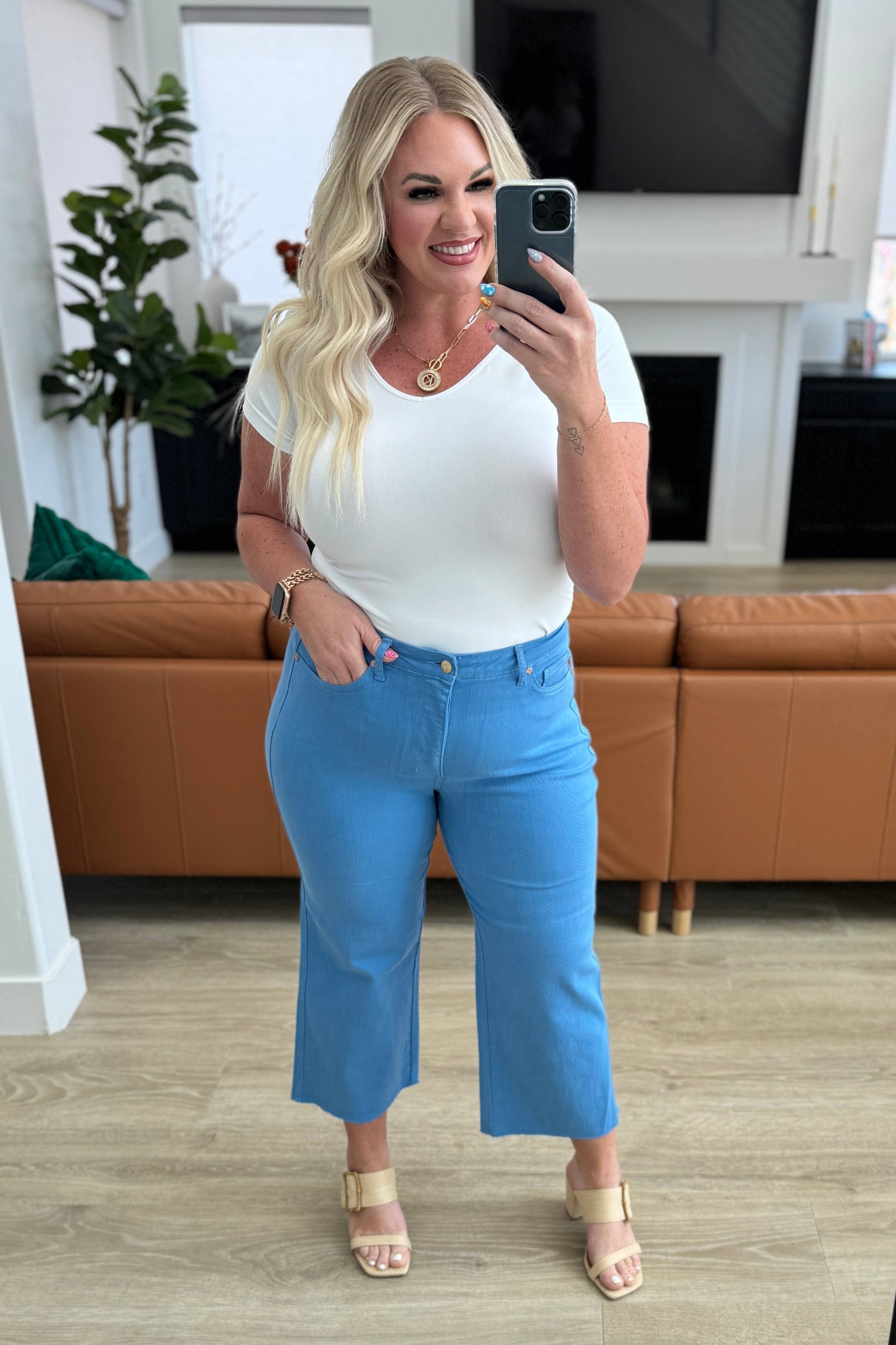 Judy Blue Lisa High Rise Control Top Wide Leg Crop Jeans - Sky Blue | Comfortable Stretch Denim for Women | Perfect for Casual Wear, Office & Date Nights