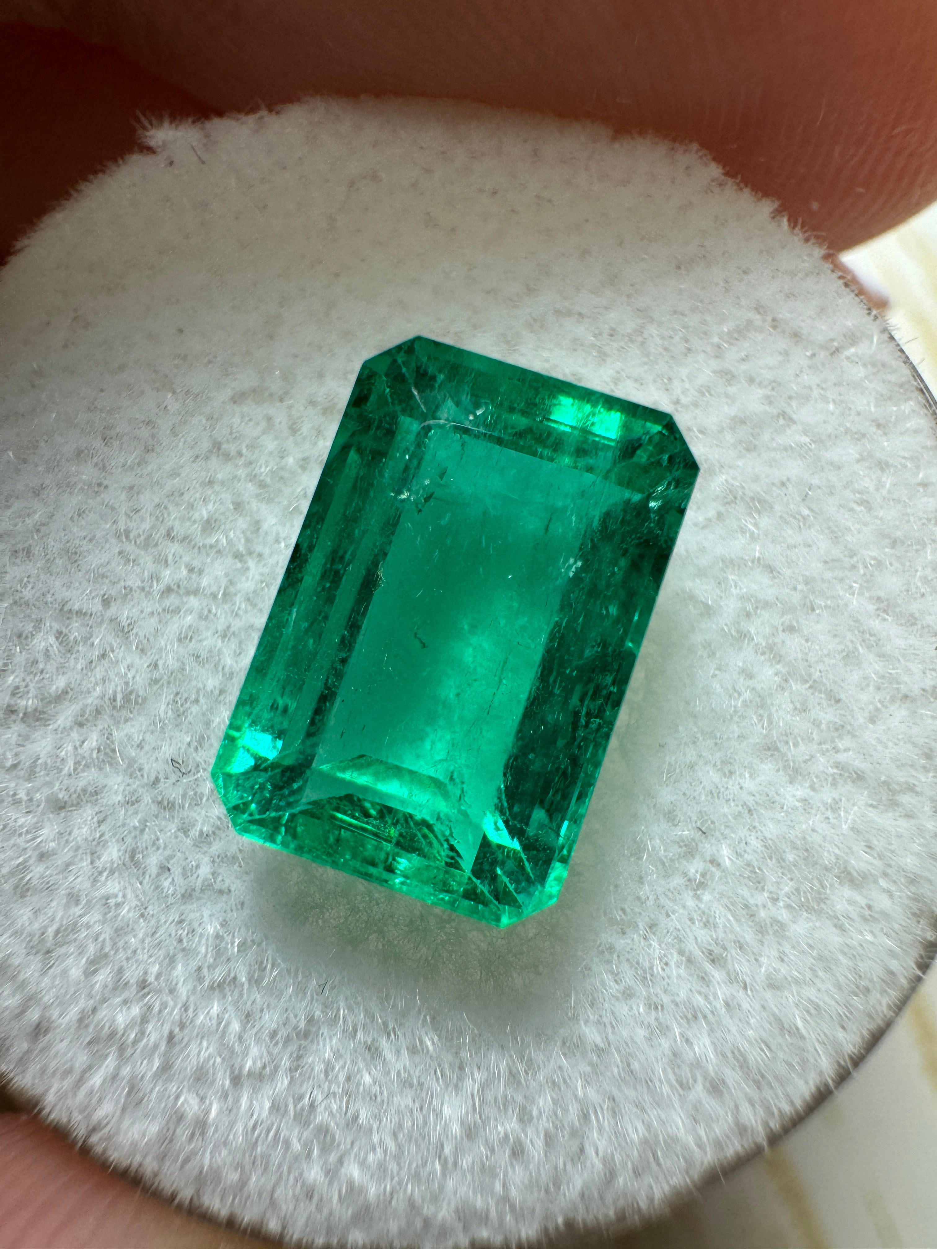 3.40 Carat GIA Certified Vivid Bluish Green Natural Loose Colombian Emerald - Elongated Emerald Cut Gemstone for Jewelry Making, Engagement Rings & Luxury Gifts