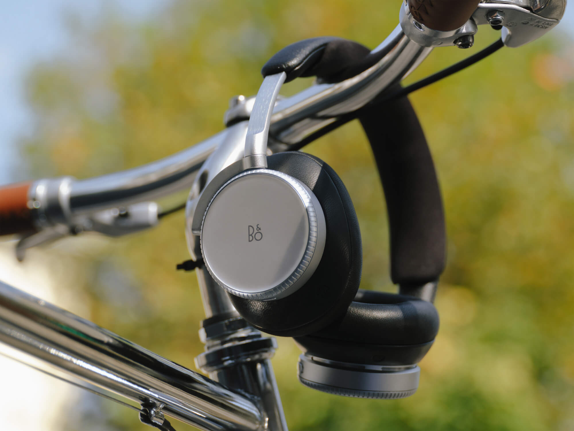 Bang & Olufsen H100 Wireless Headphones - Premium Noise Cancelling Bluetooth Over-Ear Headset with 30-Hour Battery Life | Perfect for Travel, Work & Home Entertainment