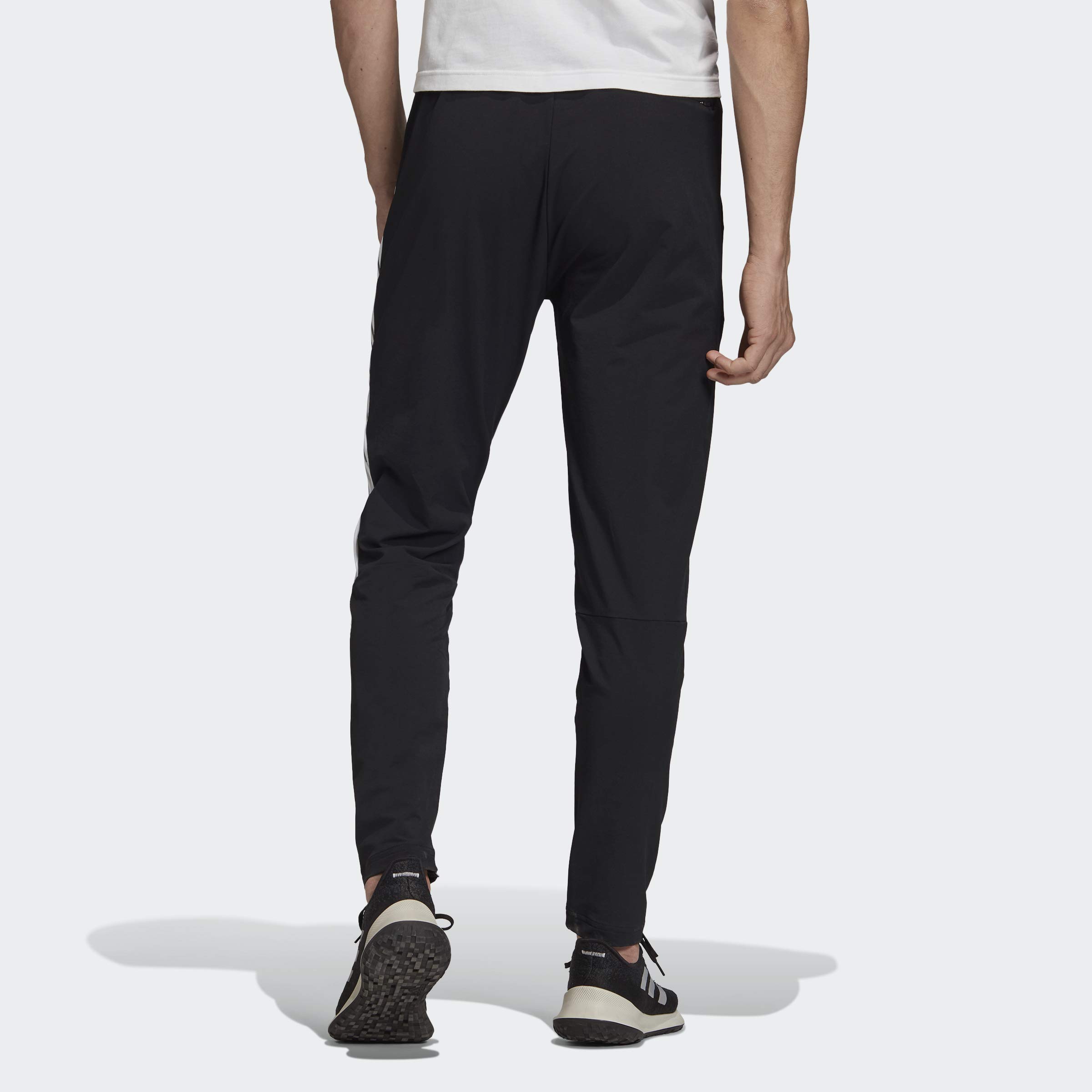 adidas Men's Z.N.E. Performance Pants - Lightweight Athletic Joggers for Running, Training & Gym Workouts - Comfortable Streetwear & Lounge Pants for Casual Wear