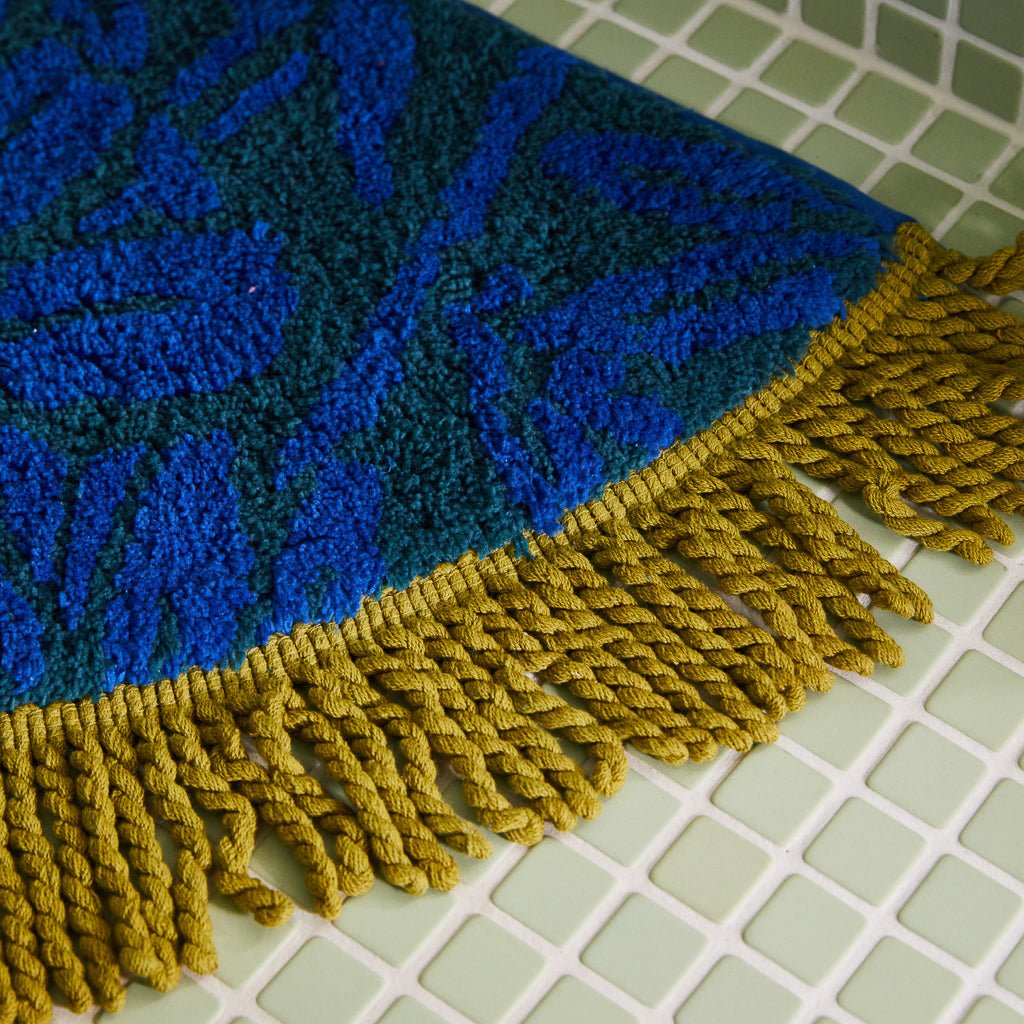 Beatriz Soft Absorbent Bath Mat - Non-Slip Bathroom Rug for Shower & Tub - Perfect for Bathroom, Spa & Home Decor