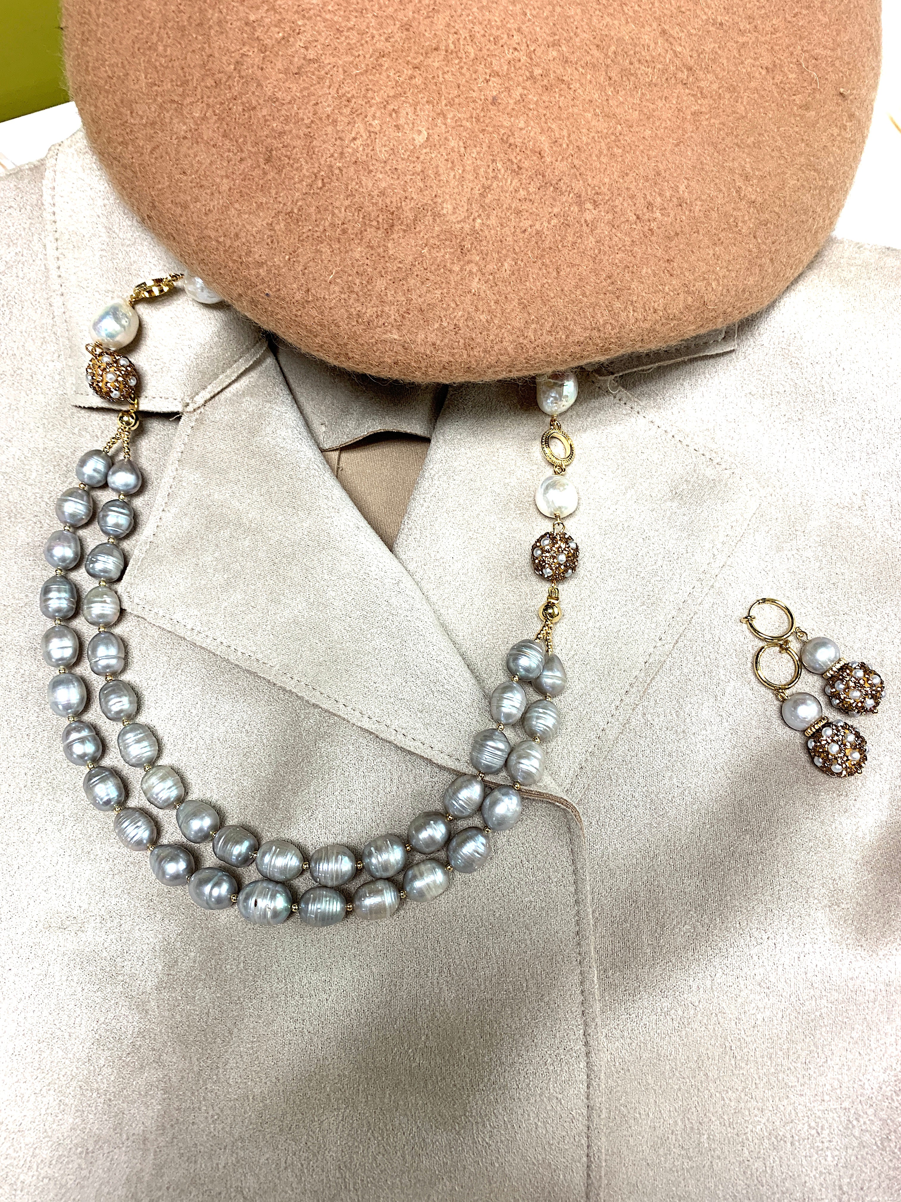 Elegant Gray Freshwater Pearl Rhinestone Clip-On Earrings for Women | Classic Pearl Jewelry for Parties, Weddings & Special Occasions | FE020