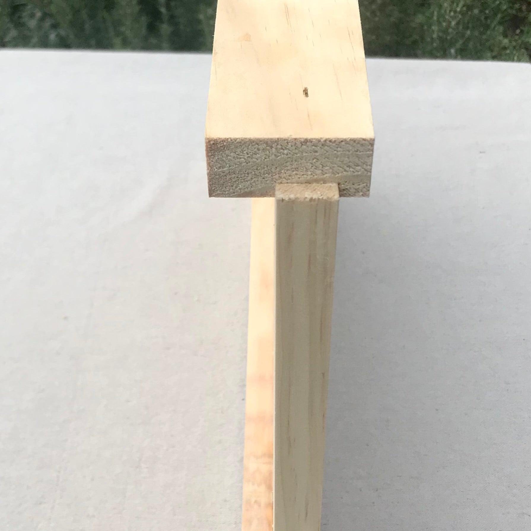 Solid Bottom Board for Beehives - Durable & Sturdy Beekeeping Equipment for Hive Stability and Protection | Perfect for Backyard Beekeepers & Apiaries