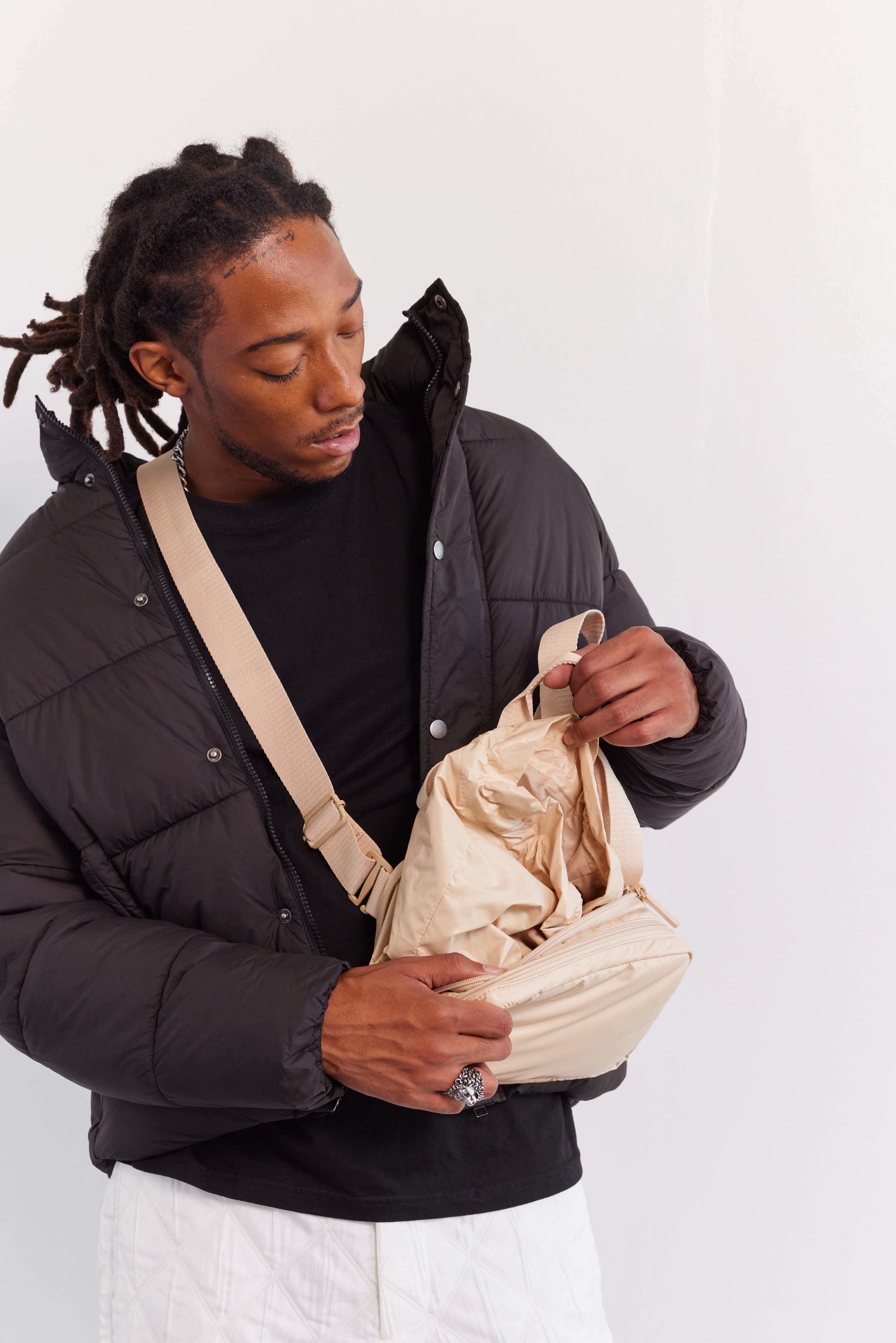 Expandable Beige Pouch - Versatile Travel Organizer for Toiletries, Cosmetics & Essentials | Perfect for Carry-On Bags, Gym & Daily Use