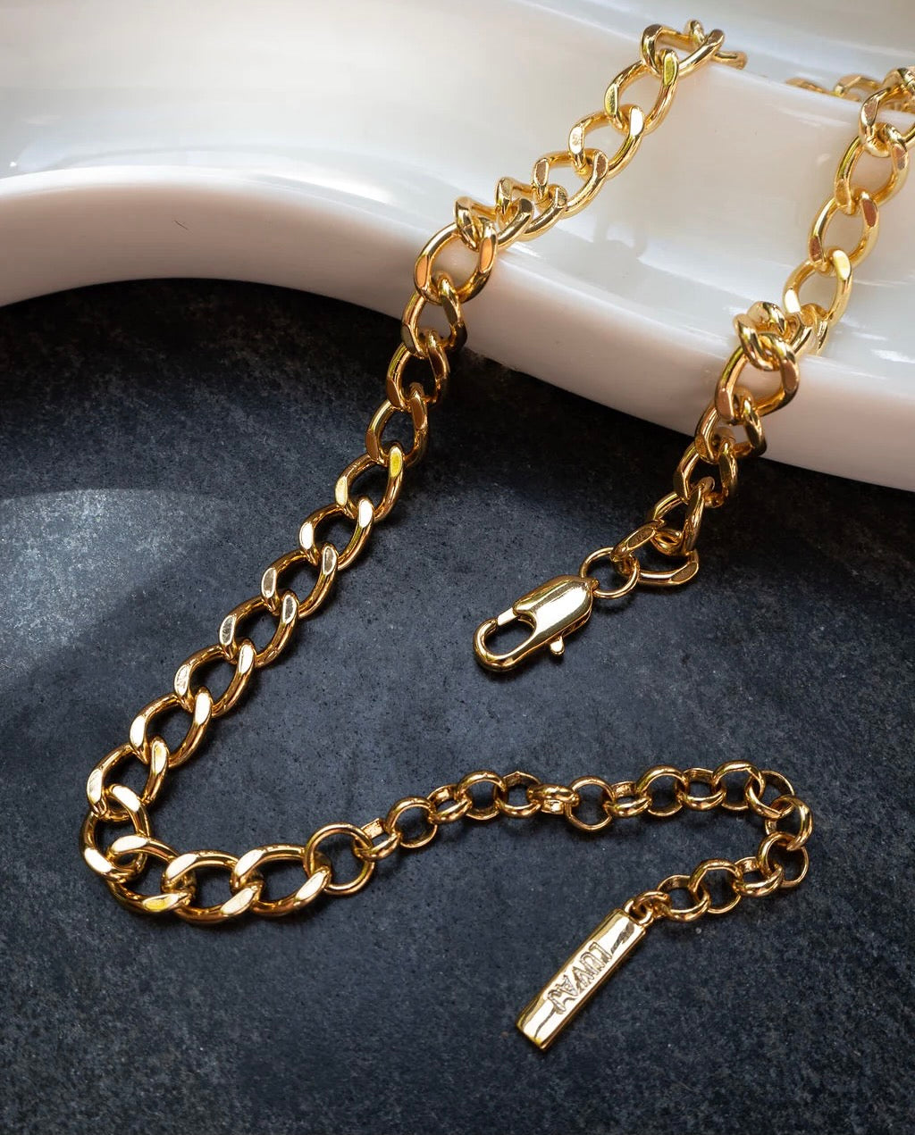 Classic Curb Chain Necklace for Women - 18K Gold Plated Stainless Steel Layering Necklace | Perfect for Everyday Wear, Gift Giving & Special Occasions