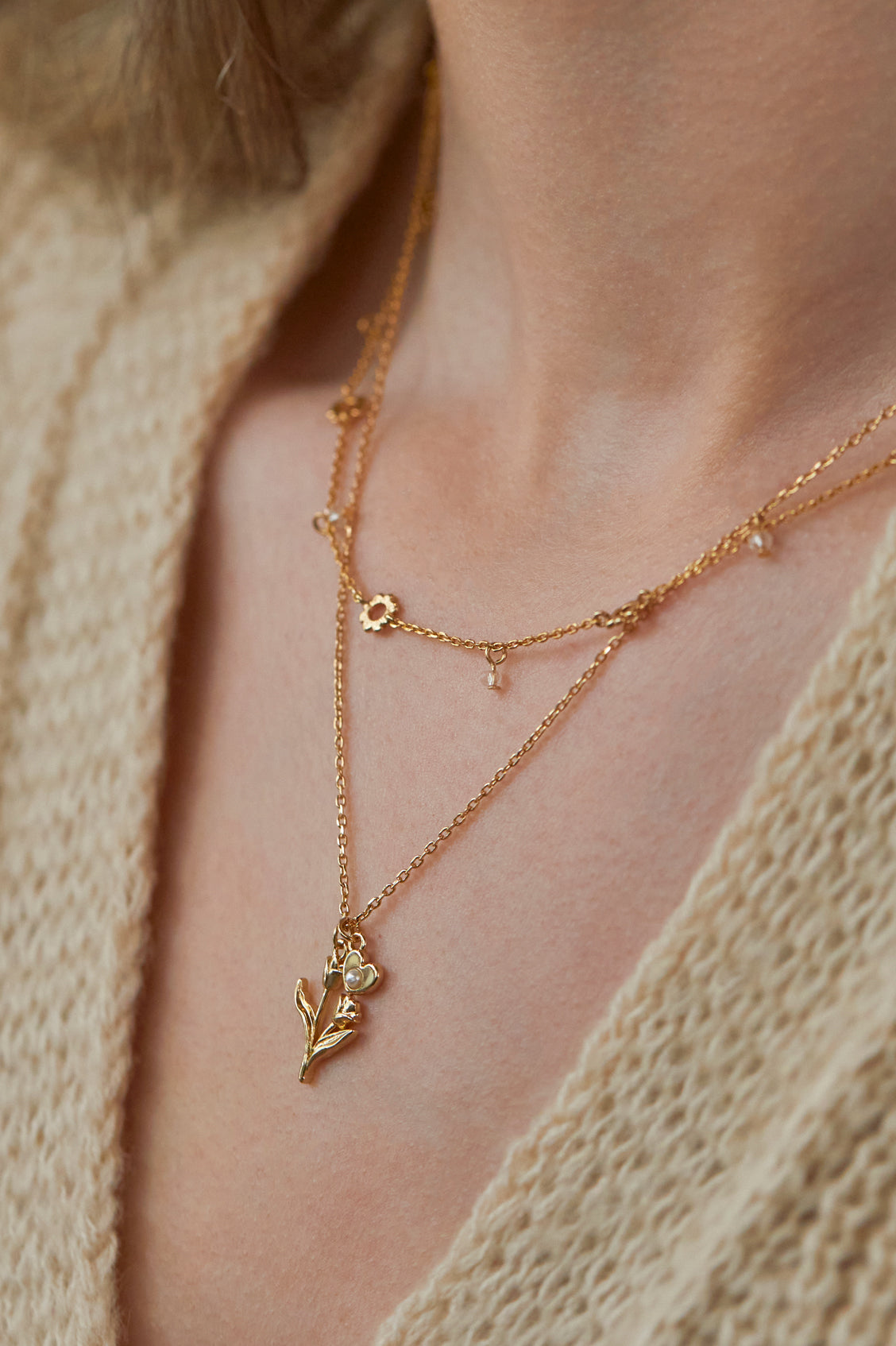 Elegant Pearl Heart Tulip Pendant Necklace - Perfect for Valentine's Day Gifts, Anniversary Presents & Romantic Occasions