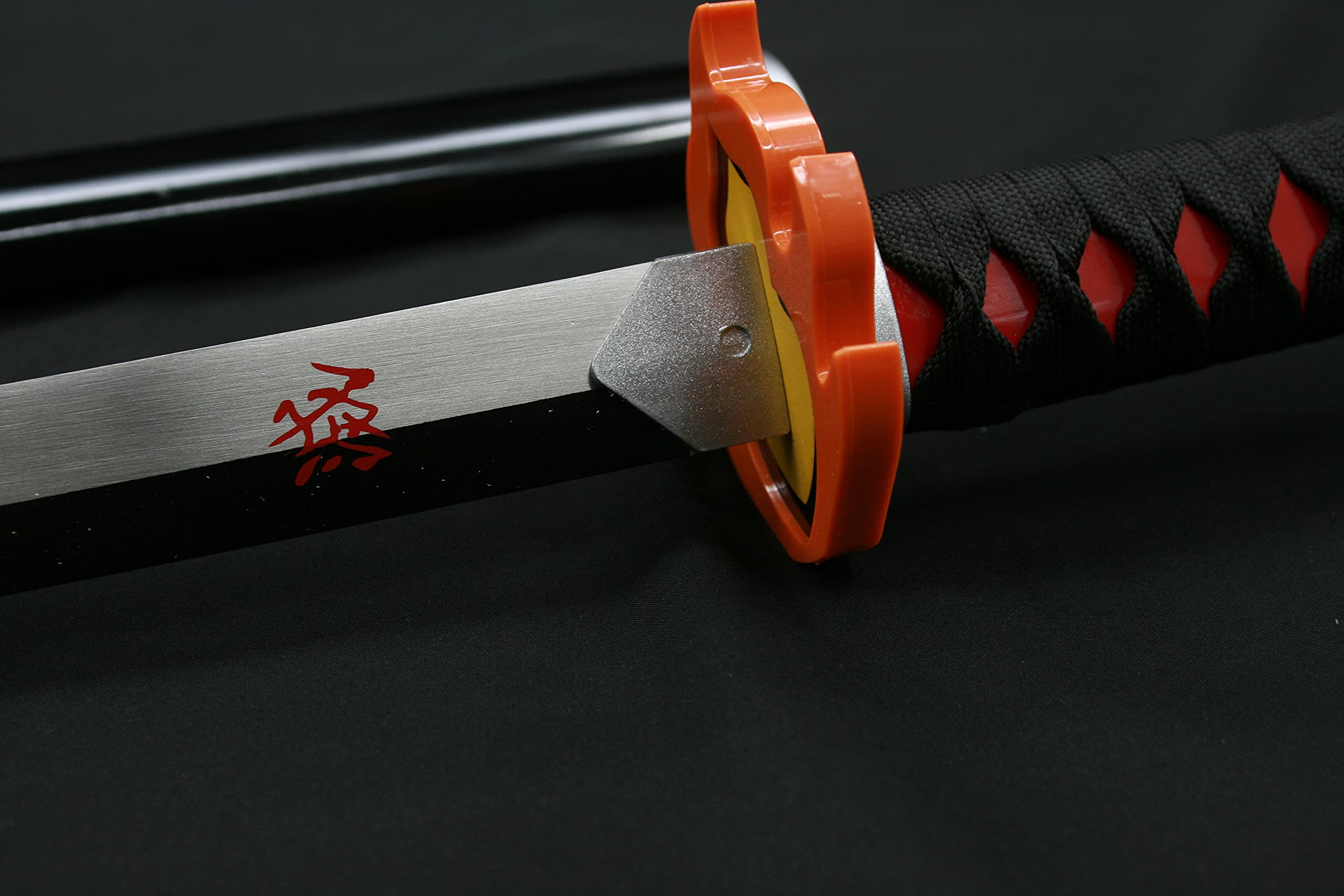 Demon Slayer Sword - Kimetsu no Yaiba Tanjiro Kamado & Shinobu Kochou Cosplay Replica - High Carbon Steel Anime Prop for Collectors, Cosplay Events, and Home Display
