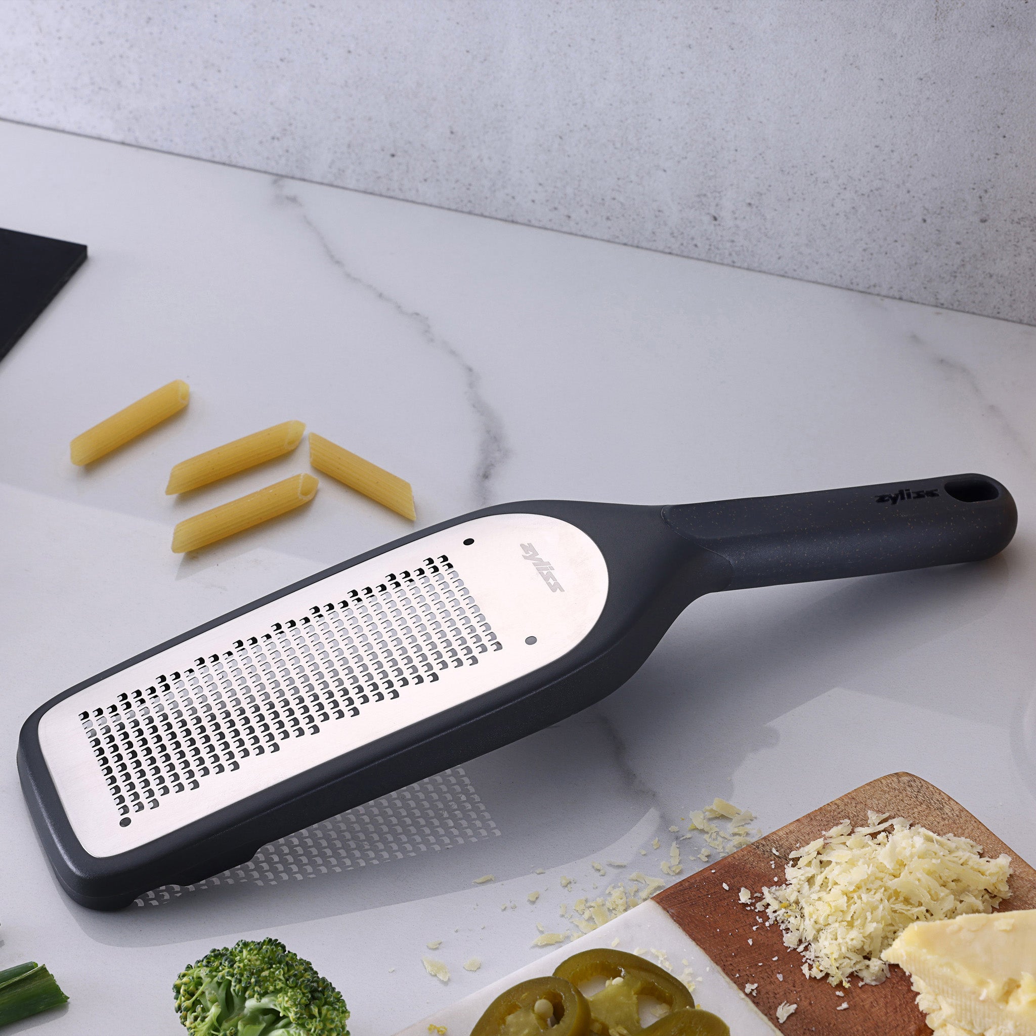 Zyliss Fine Grater - Premium Stainless Steel Kitchen Grater for Cheese, Chocolate & Spices | Perfect for Cooking, Baking & Garnishing Dishes