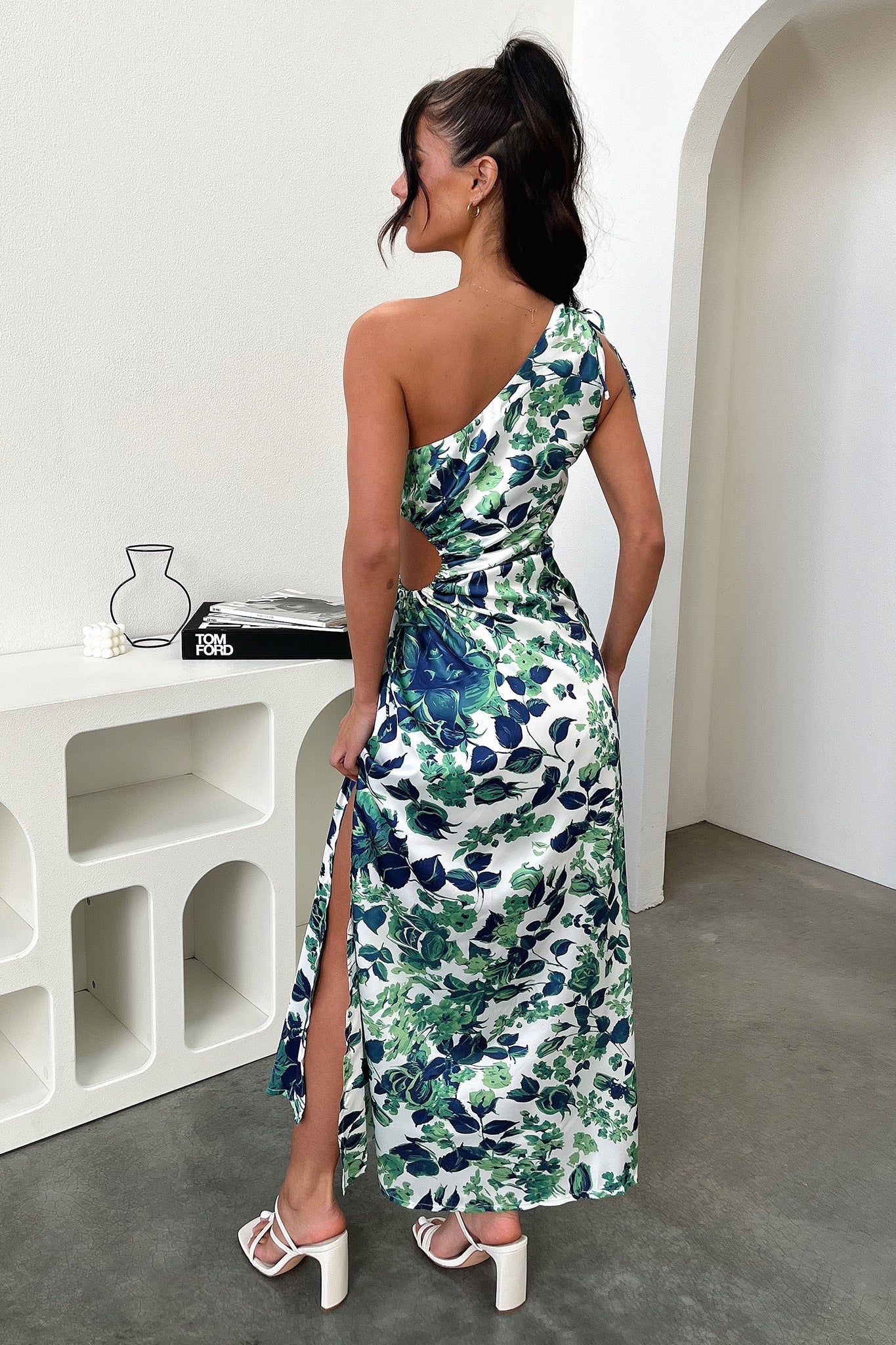 Erika Green Floral Maxi Dress for Women - Elegant Summer Casual & Beach Wear - Perfect for Vacations, Parties, and Outdoor Events