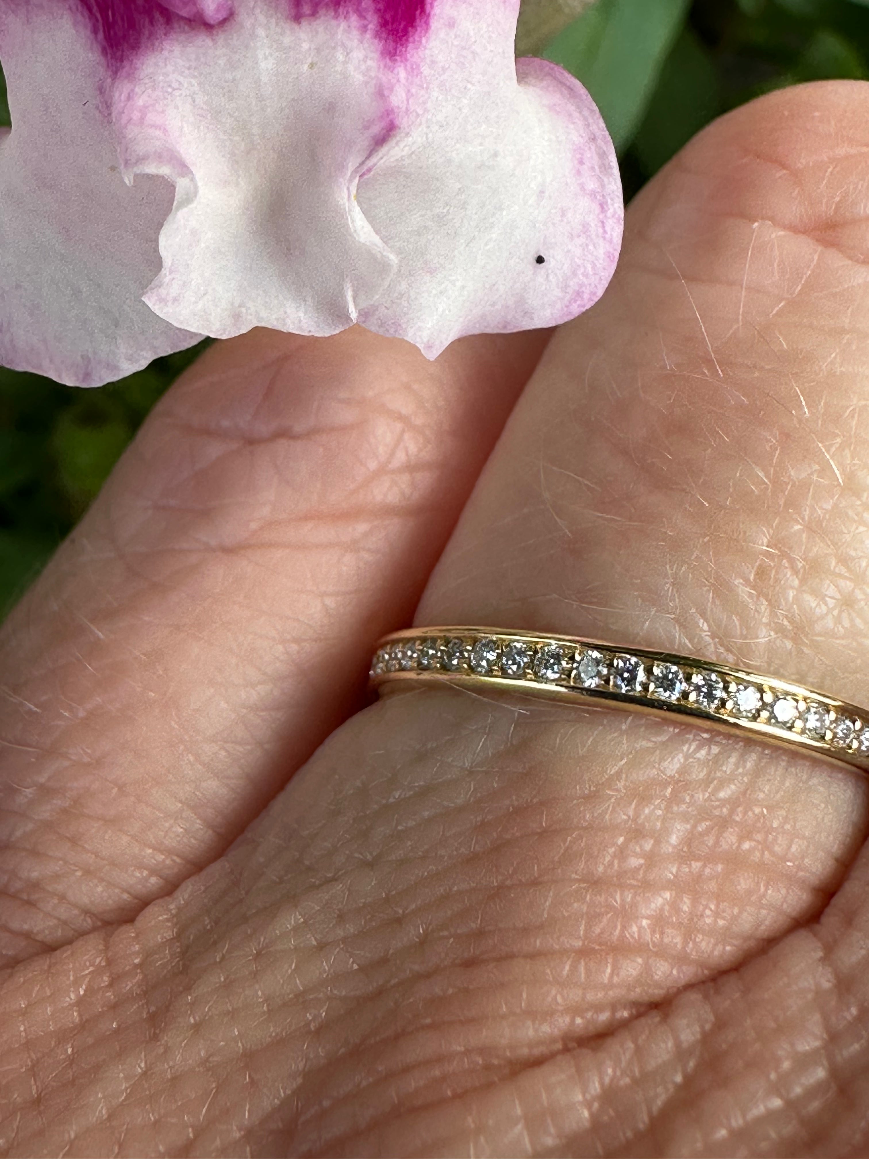 18ct Yellow Gold Diamond 0.09ct Half Eternity Ring for Women - Perfect Wedding, Engagement, Anniversary Gift & Everyday Elegance