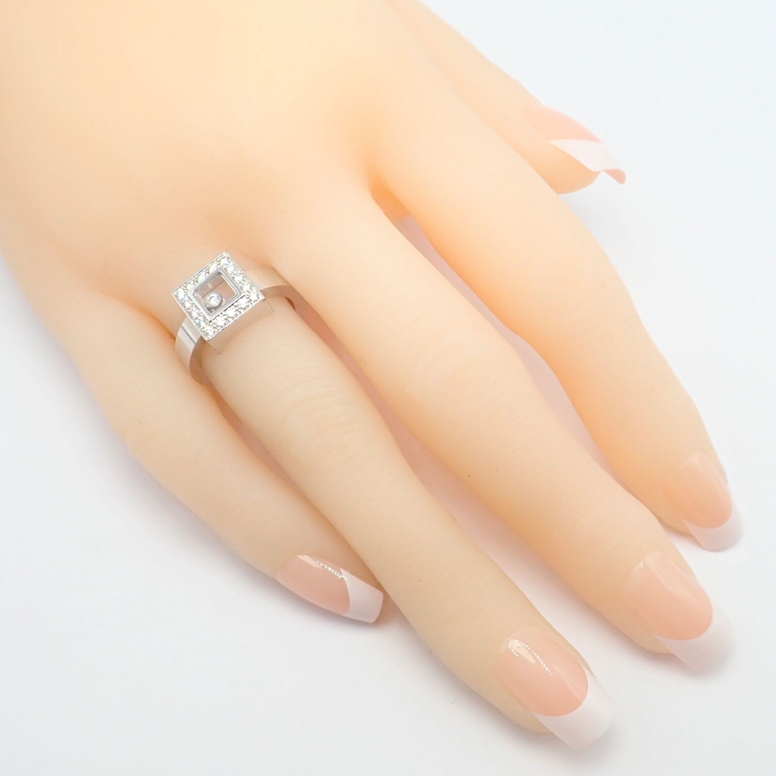 Authentic Chopard 18k White Gold Happy Diamond Ring Size 5.75 - Luxury Jewelry for Weddings, Anniversaries & Special Occasions