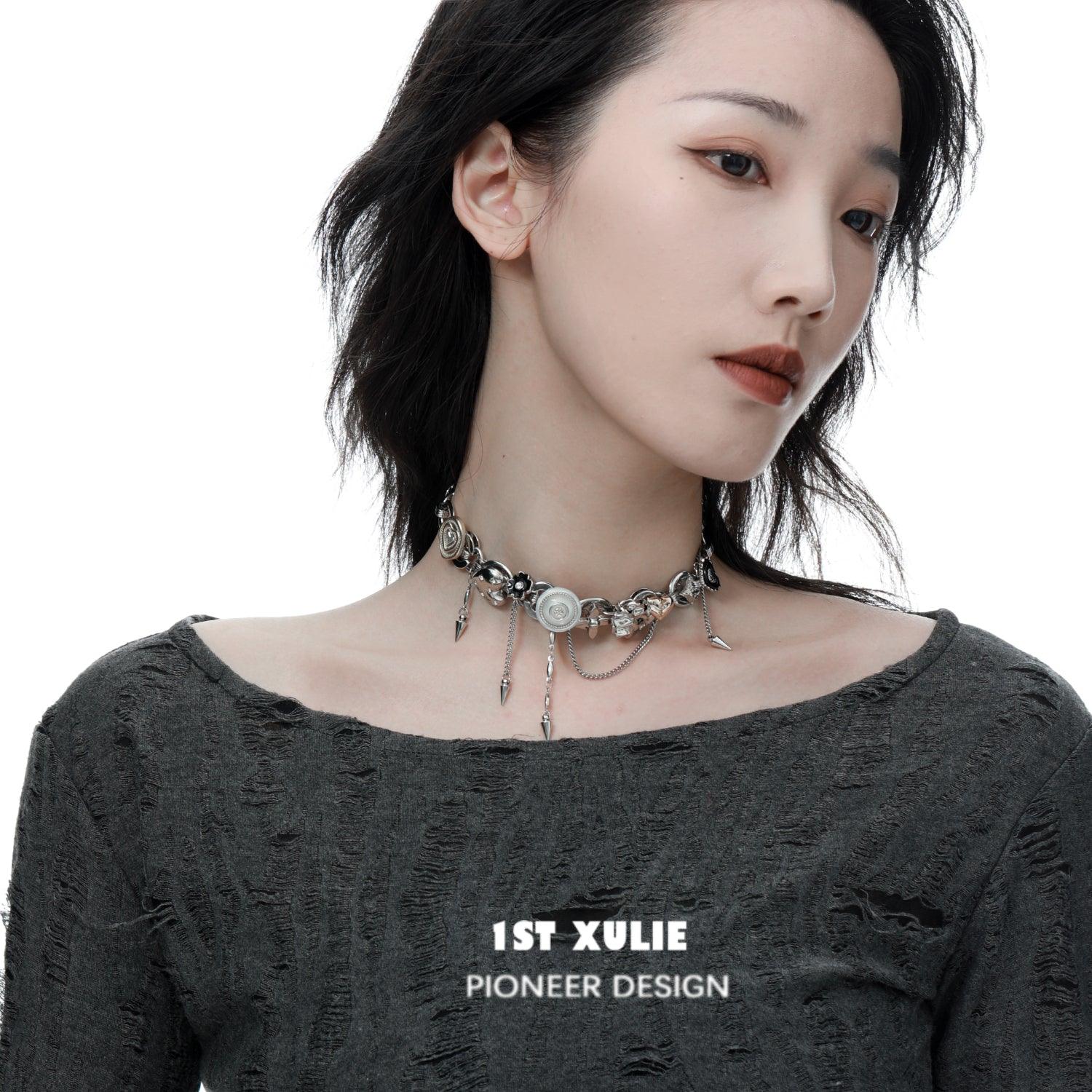 Starfall Button Necklace Choker™ - Elegant Adjustable Choker Necklace for Women | Perfect for Date Nights, Parties & Special Occasions