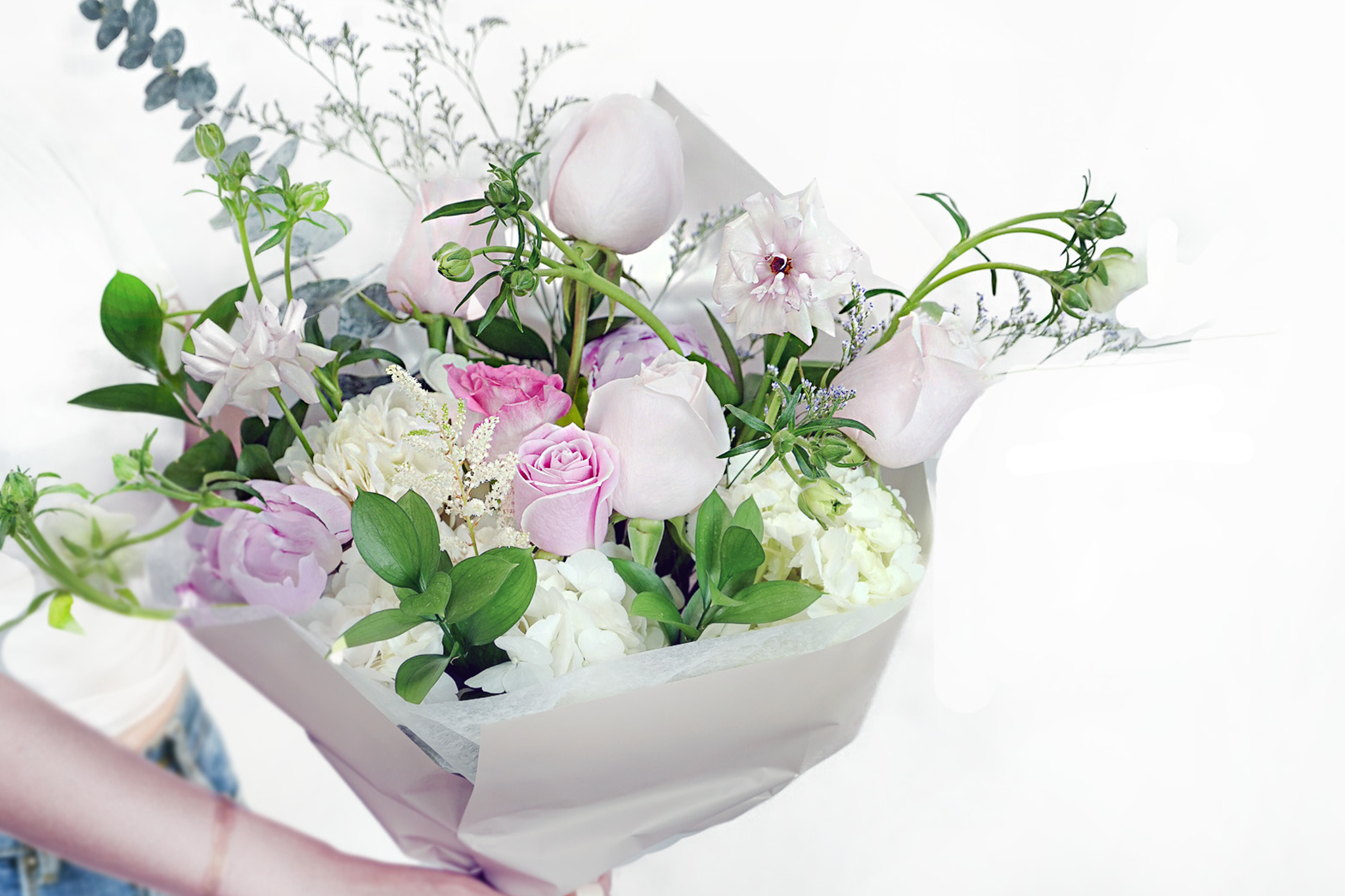 Spring Magic - High-Quality Artificial Flowers for Home Decor, Wedding, and Party Arrangements | Perfect for DIY Crafts, Centerpieces, and Seasonal Decorations