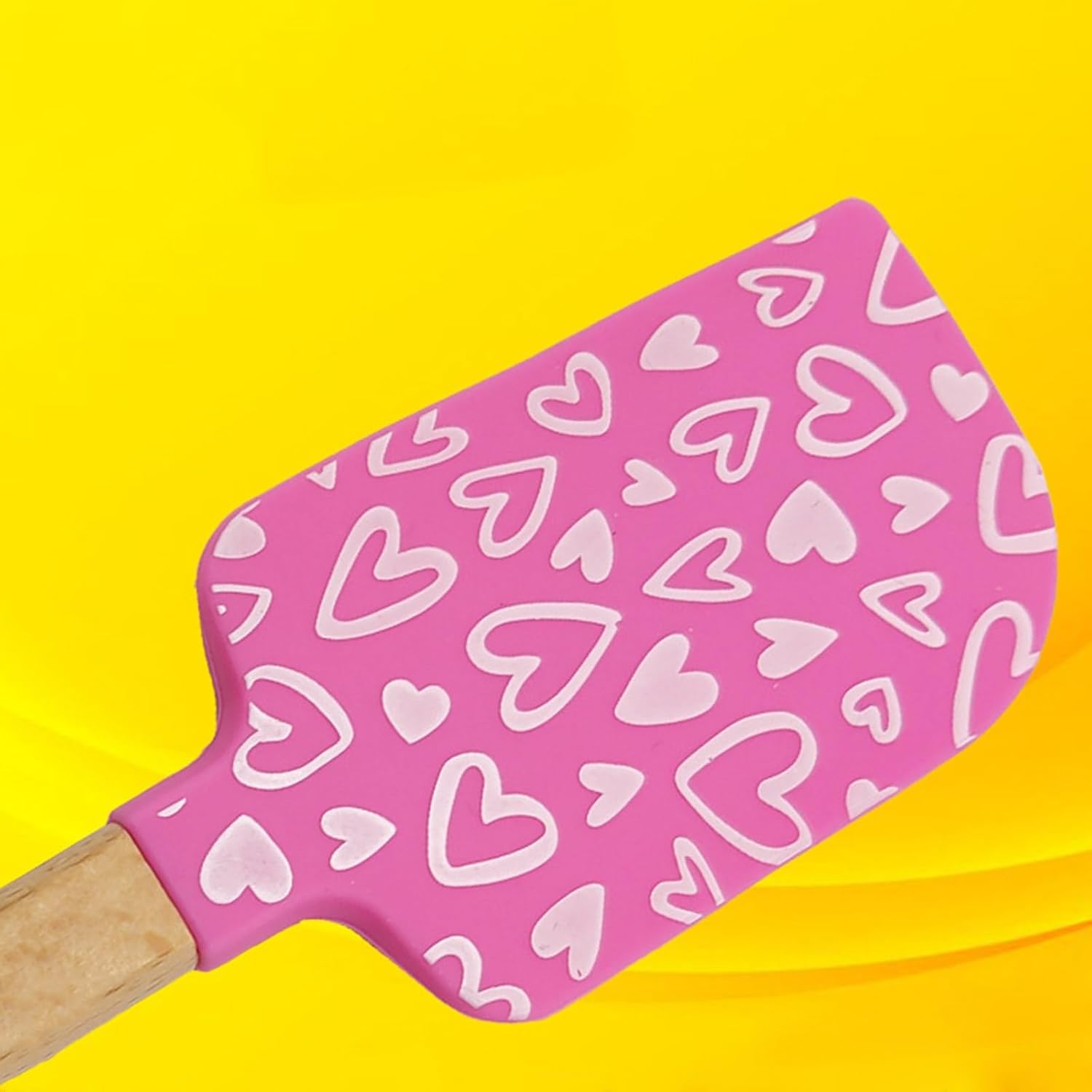 Premium Heart-Shaped Silicone Spatula Set - Wooden Handle Baking Spatula for Cake Cream, Butter, Chocolate & Pastry - Non-Stick Kitchen Scraper & Mixer - Ideal for Baking, Cooking & Decorating (White) - Perfect for Home Bakers & Professional Chefs