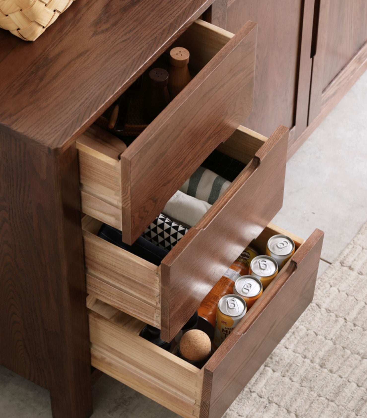 Oak Solid Wood Nordic Sideboard - Modern Scandinavian Buffet Cabinet for Dining Room & Living Room Storage