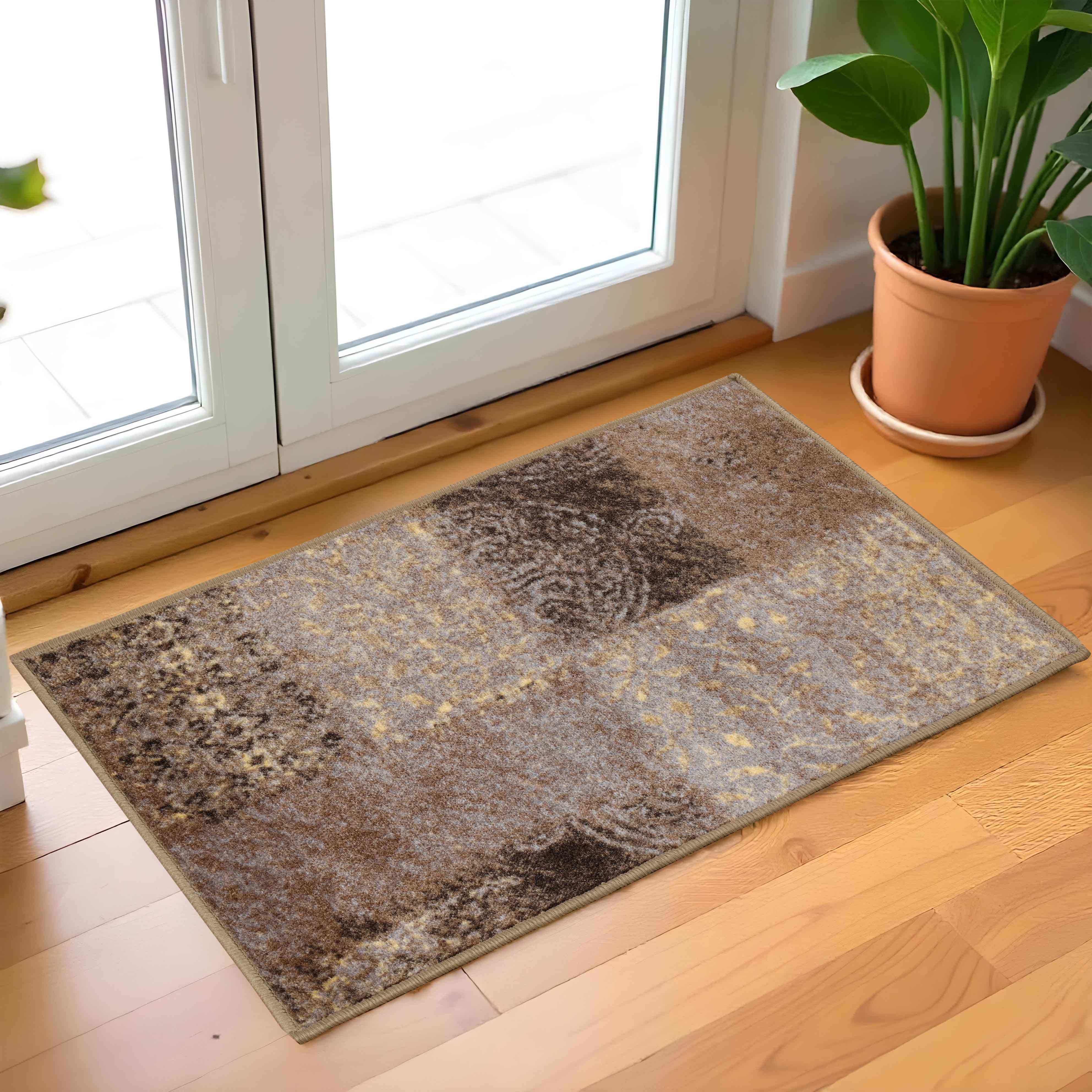Hadley Damask Geometric Checkered Indoor Area Rug - Non-Slip Living Room Carpet, Bedroom Runner Rug for Home Decor (5'x8') - Perfect for Hallways, Entryways & Cozy Spaces