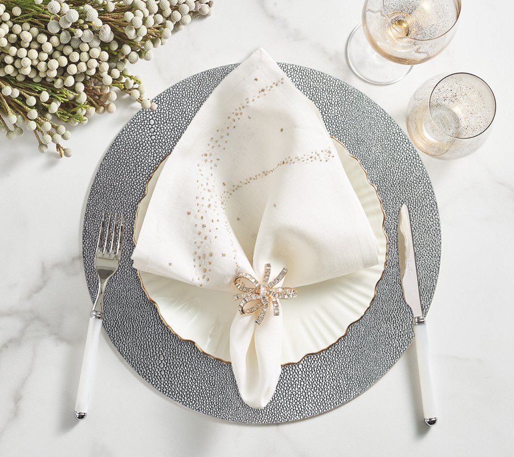 Elegant Jeweled Bow Napkin Rings Set of 4 - Perfect for Wedding, Party & Holiday Table Decor - Gift Box Included