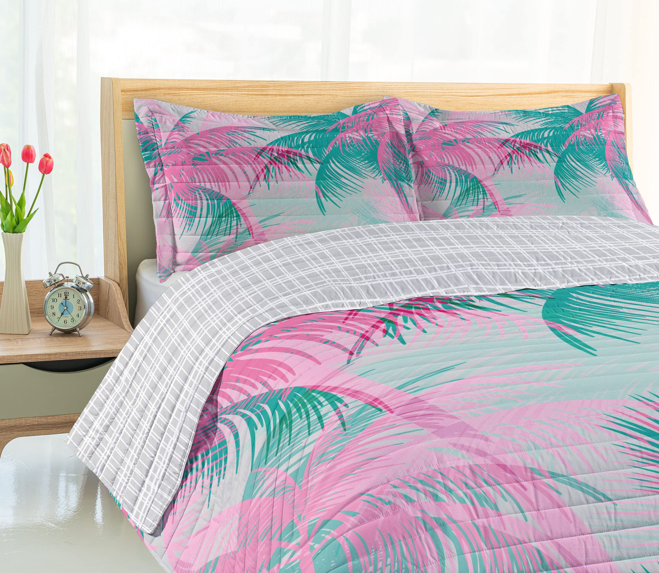 Ambesonne Reversible Queen Size Bedspread Set - Vibrant Pink & Green Palm Leaf Beach Theme, Includes Comforter & Pillow Shams | Soft Microfiber Bedding for Coastal Decor, Boho Chic Bedroom, Summer Parties