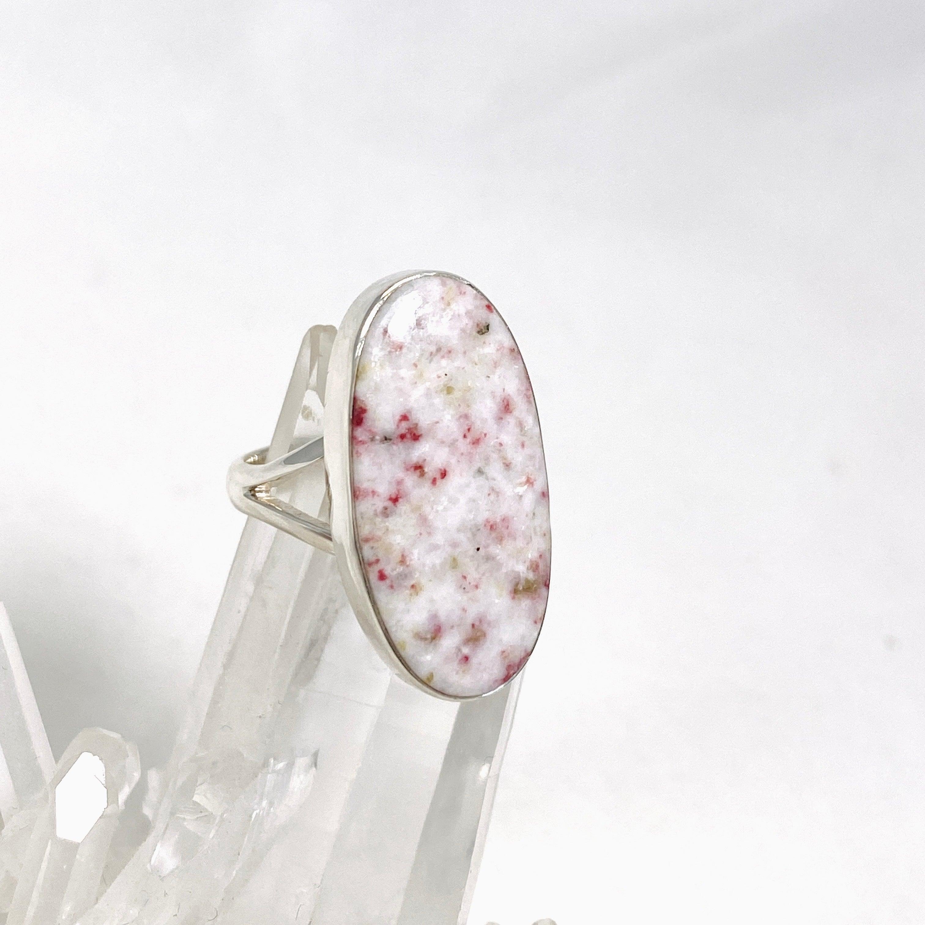 Cinnabar Oval Split Band Ring for Women - Size 8 KRGJ3174 - Elegant Jewelry Gift for Birthday, Anniversary & Special Occasions