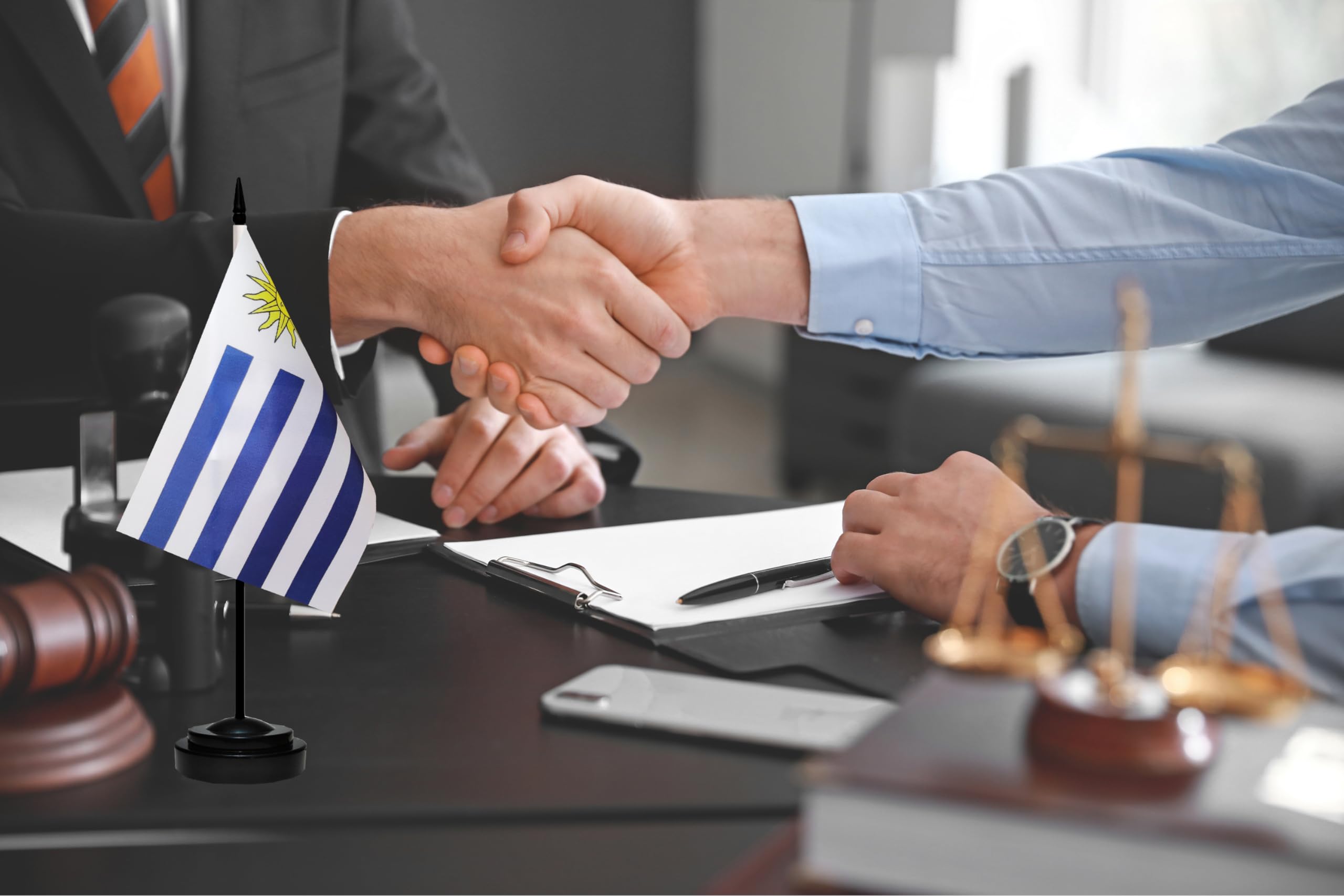 Premium 2-Pack Mini Uruguay Desk Flags with 13