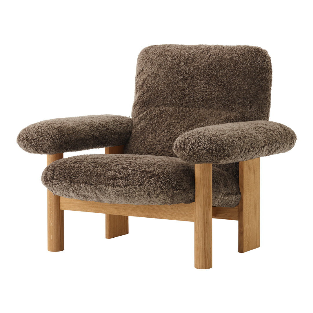 Brasilia Lounge Chair - Mid Century Modern Accent Chair for Living Room, Bedroom & Office - Comfortable Upholstered Armchair with Wooden Legs - Perfect for Relaxing, Reading & Lounging
