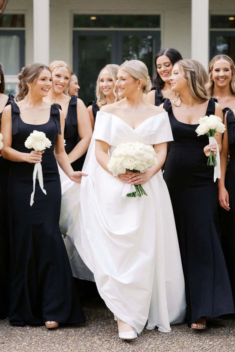 Elegant Black Satin Mermaid Bridesmaid Dress with Adjustable Straps & Decorative Bows - Perfect for Weddings, Formal Parties & Special Occasions