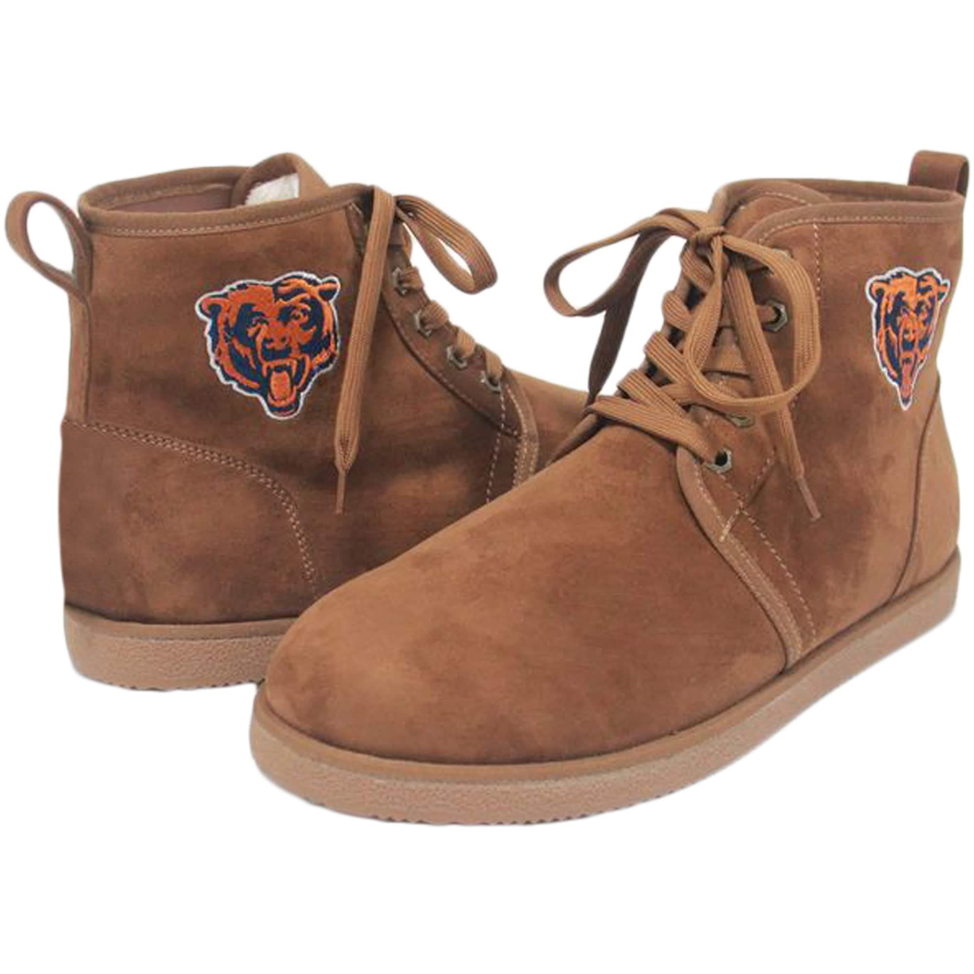 Cuce Men's NFL Team Logo Moccasin Boots - Warm Slip-On Winter Shoes for Football Fans, Outdoor & Indoor Use