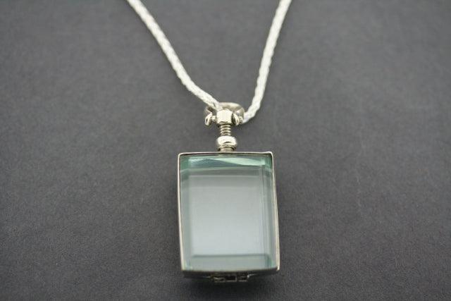 Elegant Rectangular Glass Locket Pendant with 70cm Espiga Chain - Perfect for Valentine's Gifts, Anniversary Presents & Everyday Jewelry